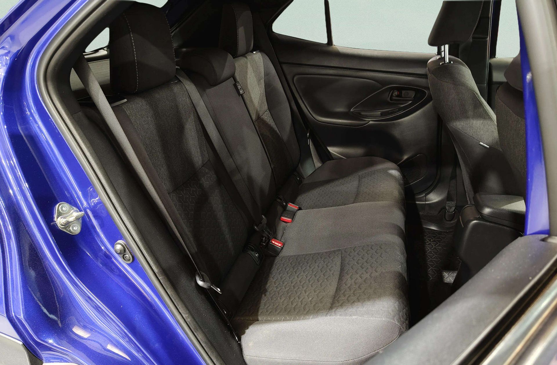 Toyota Yaris Cross 120H Active Tech - foto 17