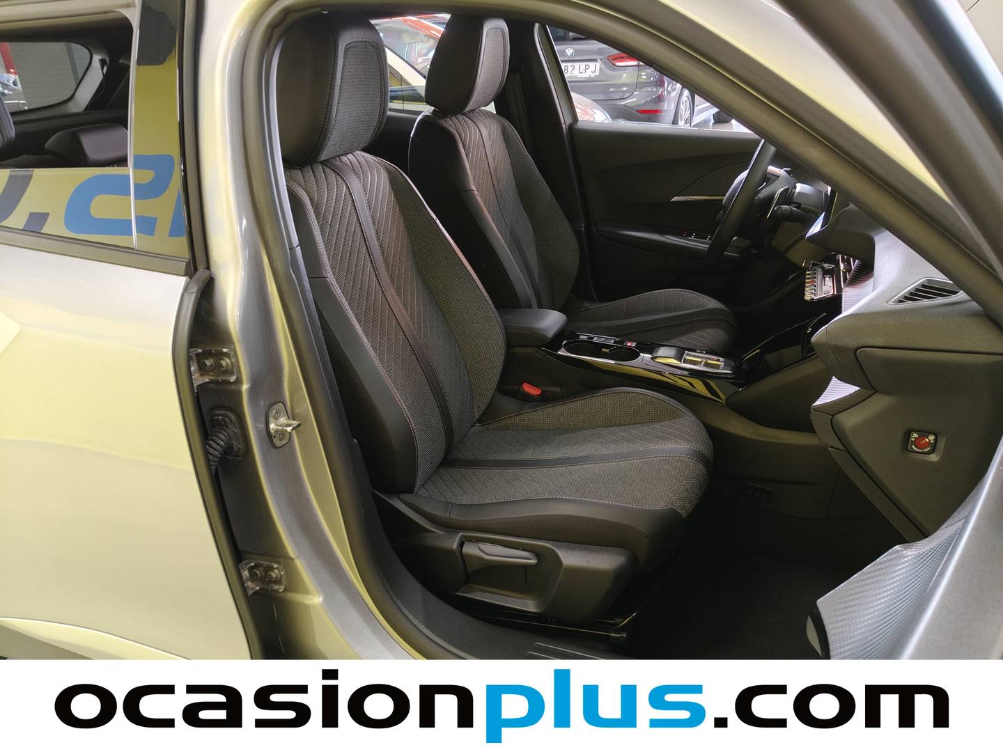 Fotos maletero Peugeot 2008 Peugeot 2008 Allure Hybrid eDCS6 (145 CV)