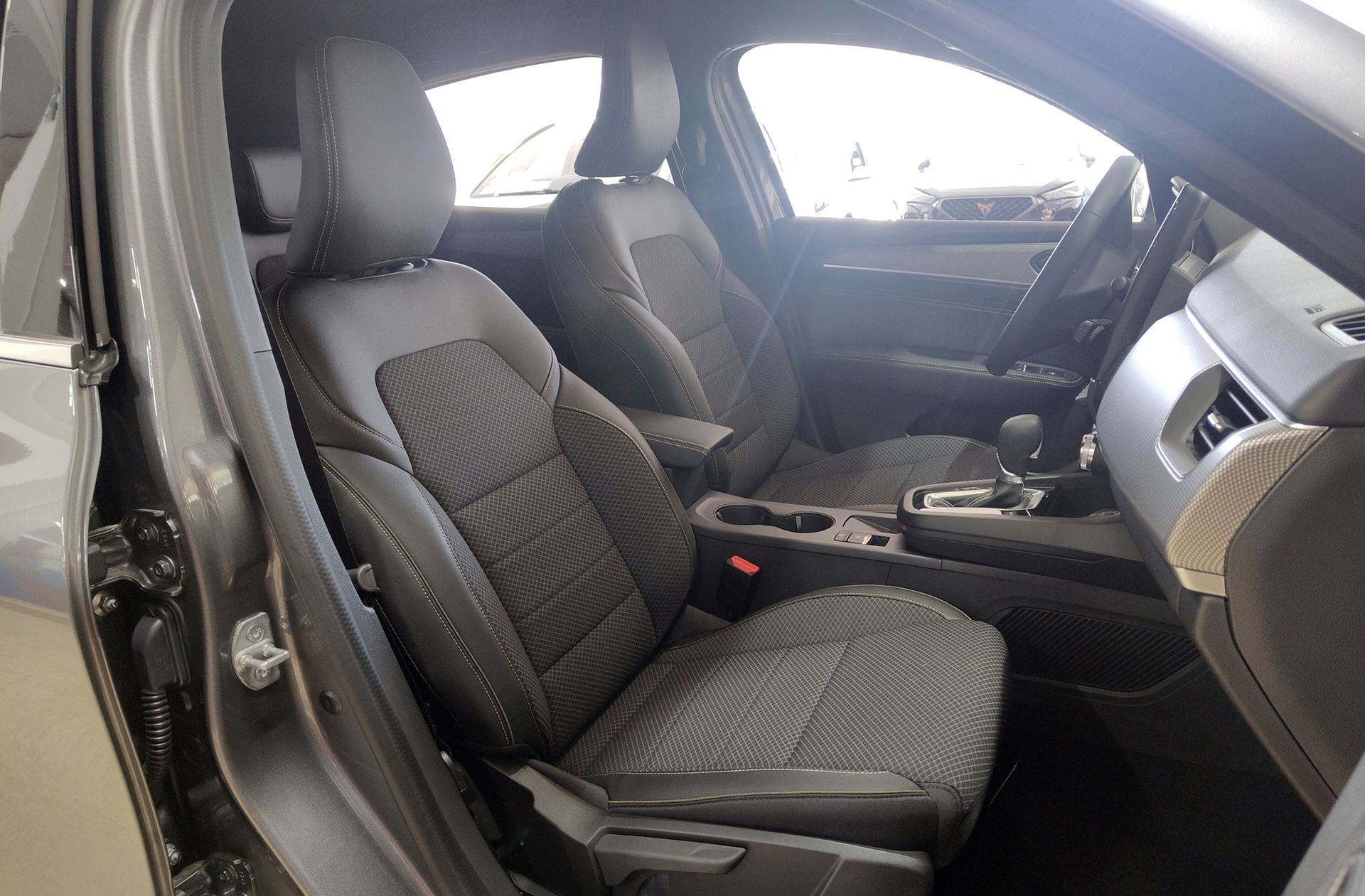 Renault Arkana Techno E-Tech full hybrid - foto 18