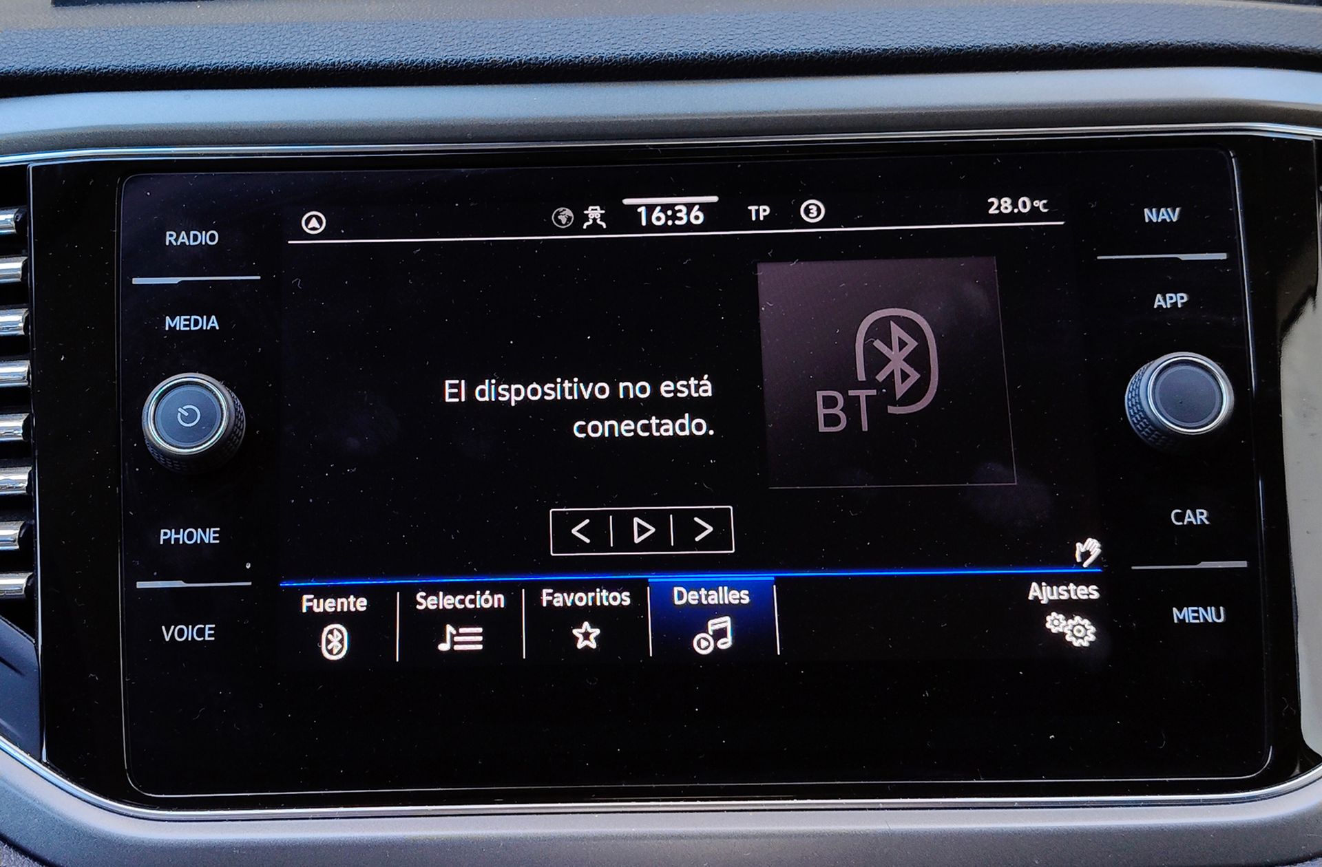 Volkswagen T-Roc Advance R-Line 1.0 TSI - foto 30