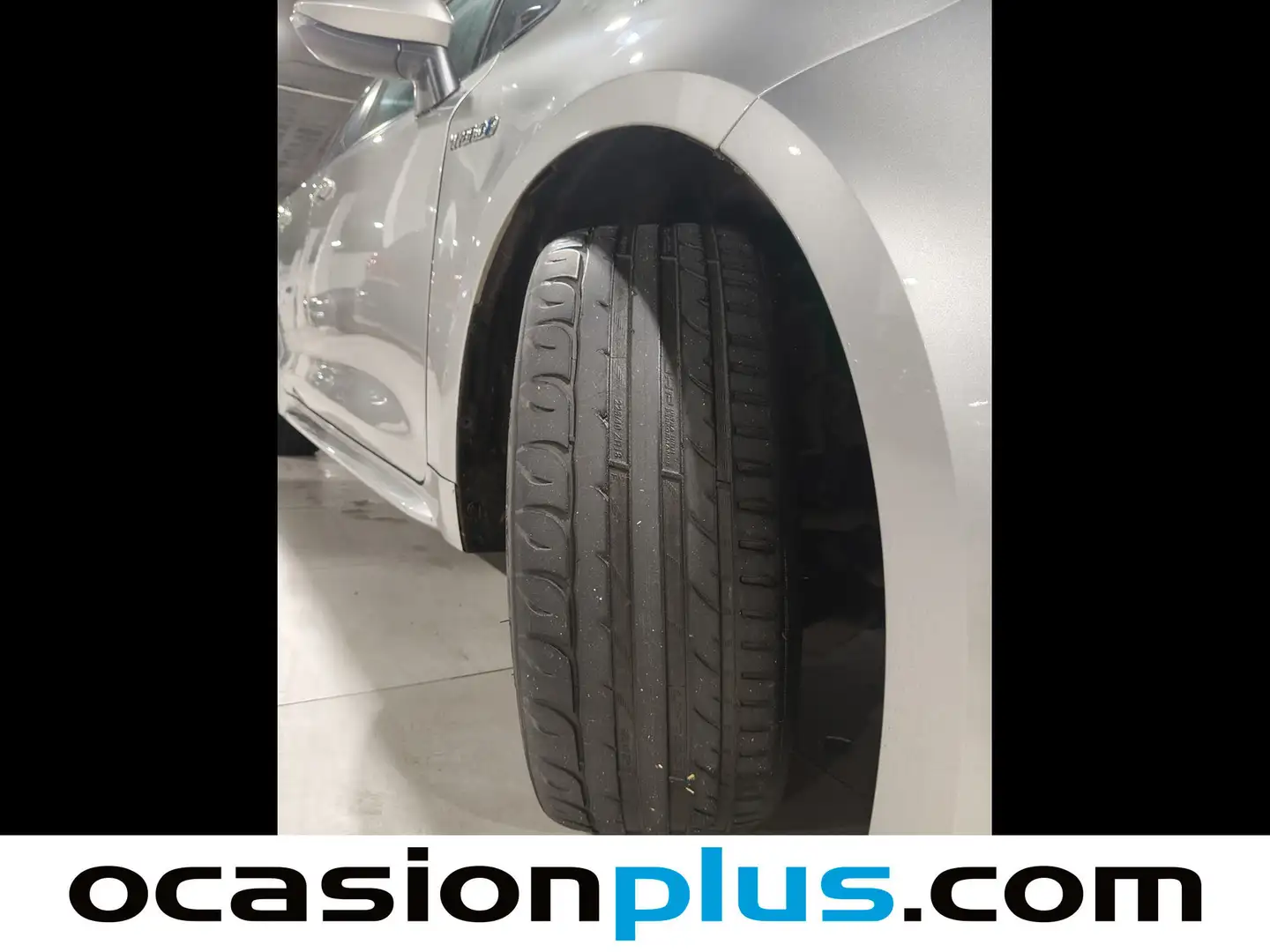 Foto Toyota Corolla Toyota Corolla Sports 180H Feel! E-CVT (180 CV)