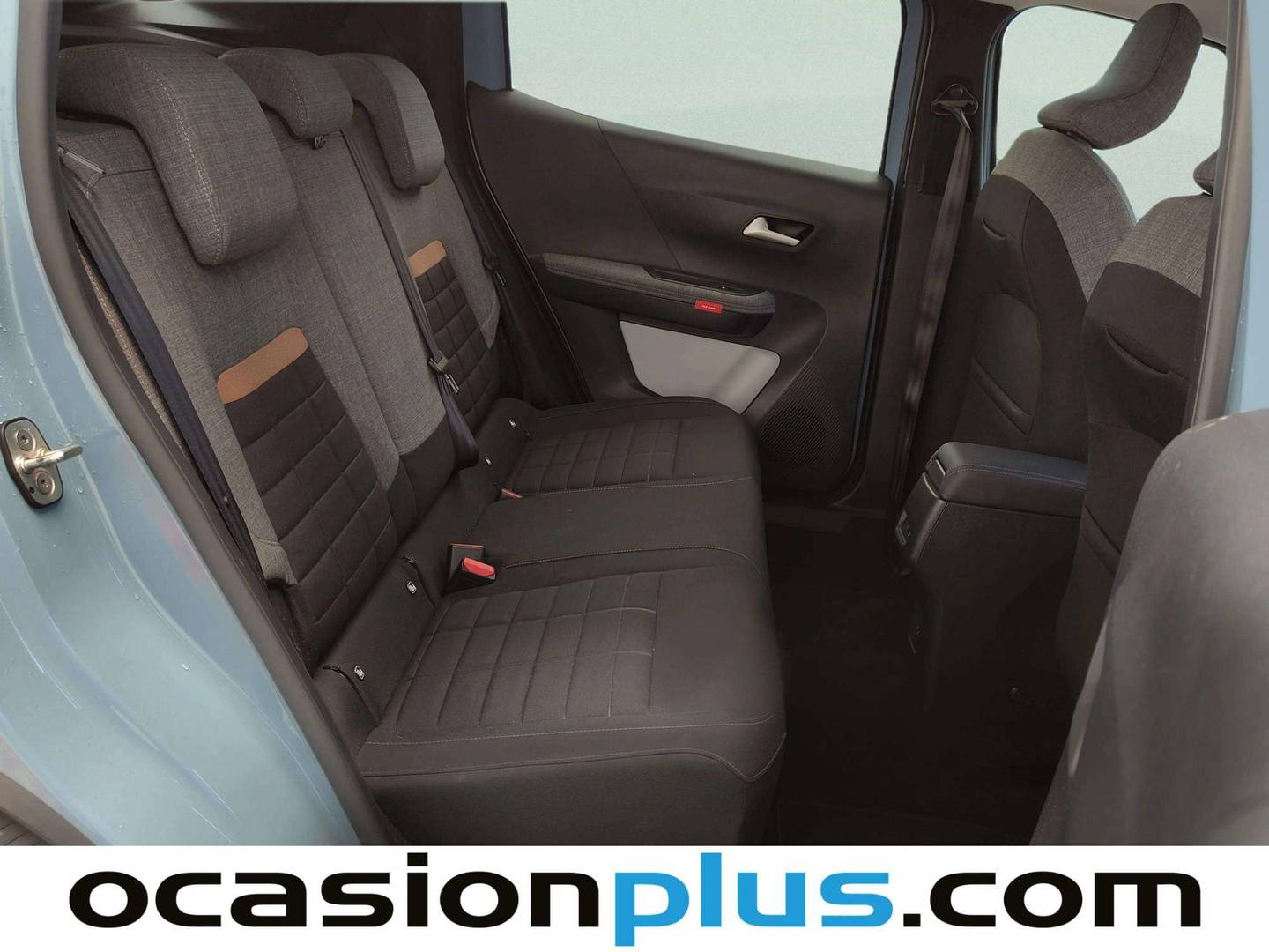 Foto asientos traseros Citroën C3 Aircross Citroën C3 Aircross Hybrid 145 Plus e-DCS6 (145 CV)
