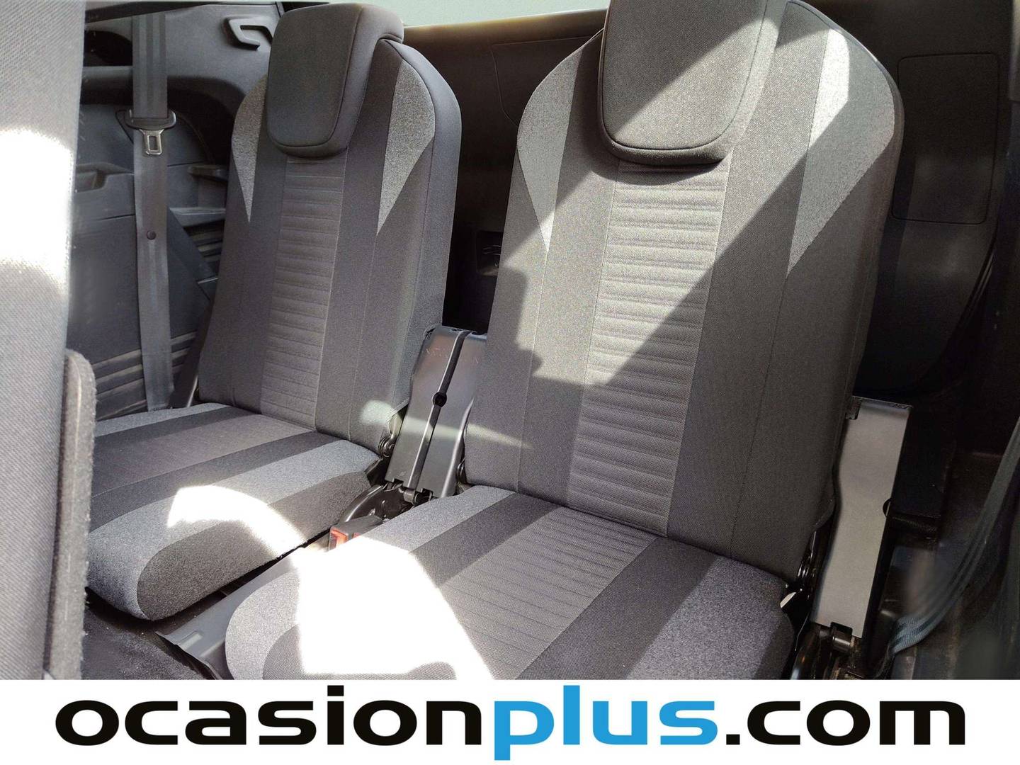 Foto asientos delanteros Peugeot 5008 Peugeot 5008 PureTech 130 S&S Style (130 CV) 7 plazas