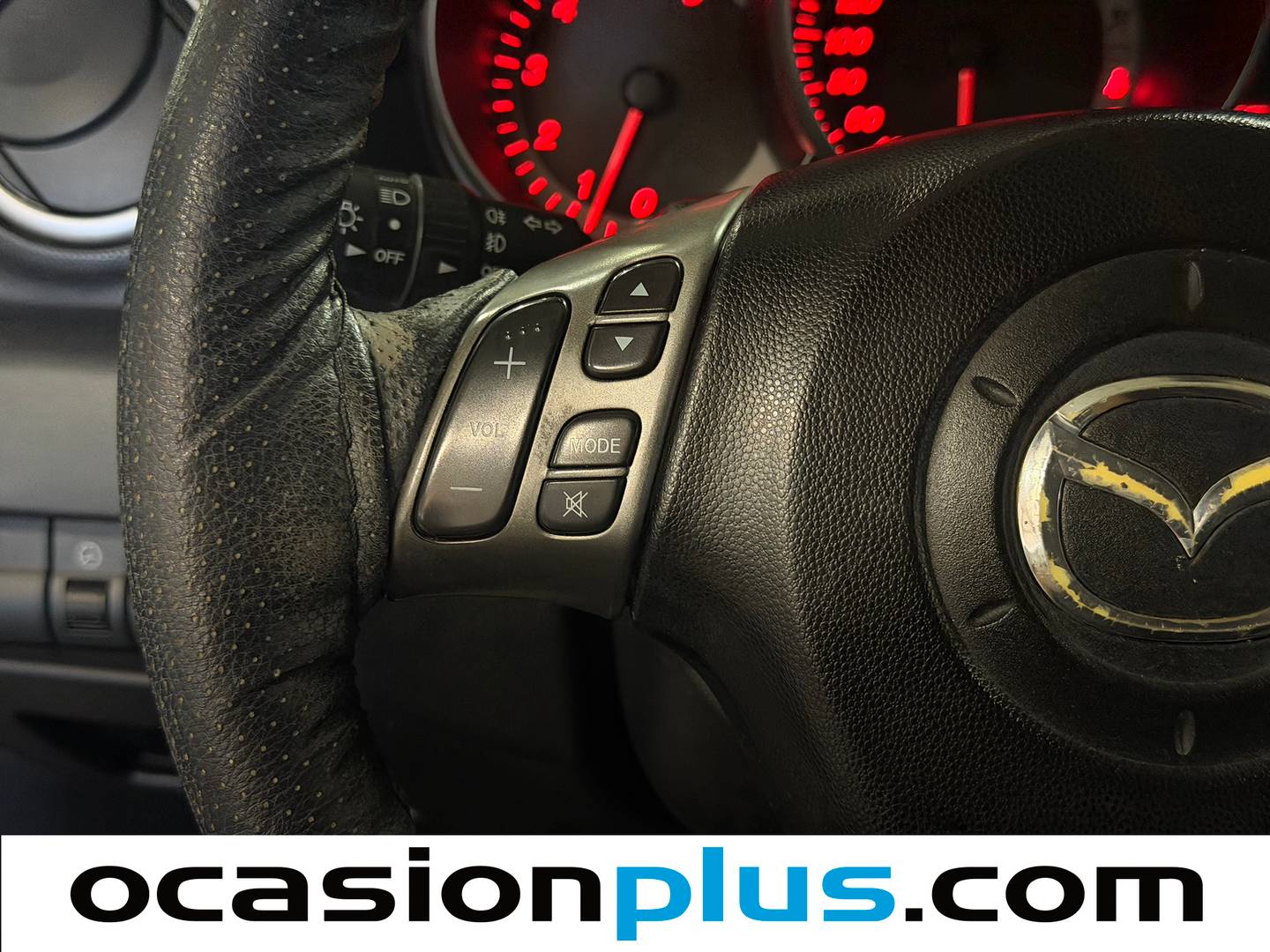 Equipamiento del Mazda Mazda3 Mazda Mazda 3 2.0 CRTD Sportive (143 CV)