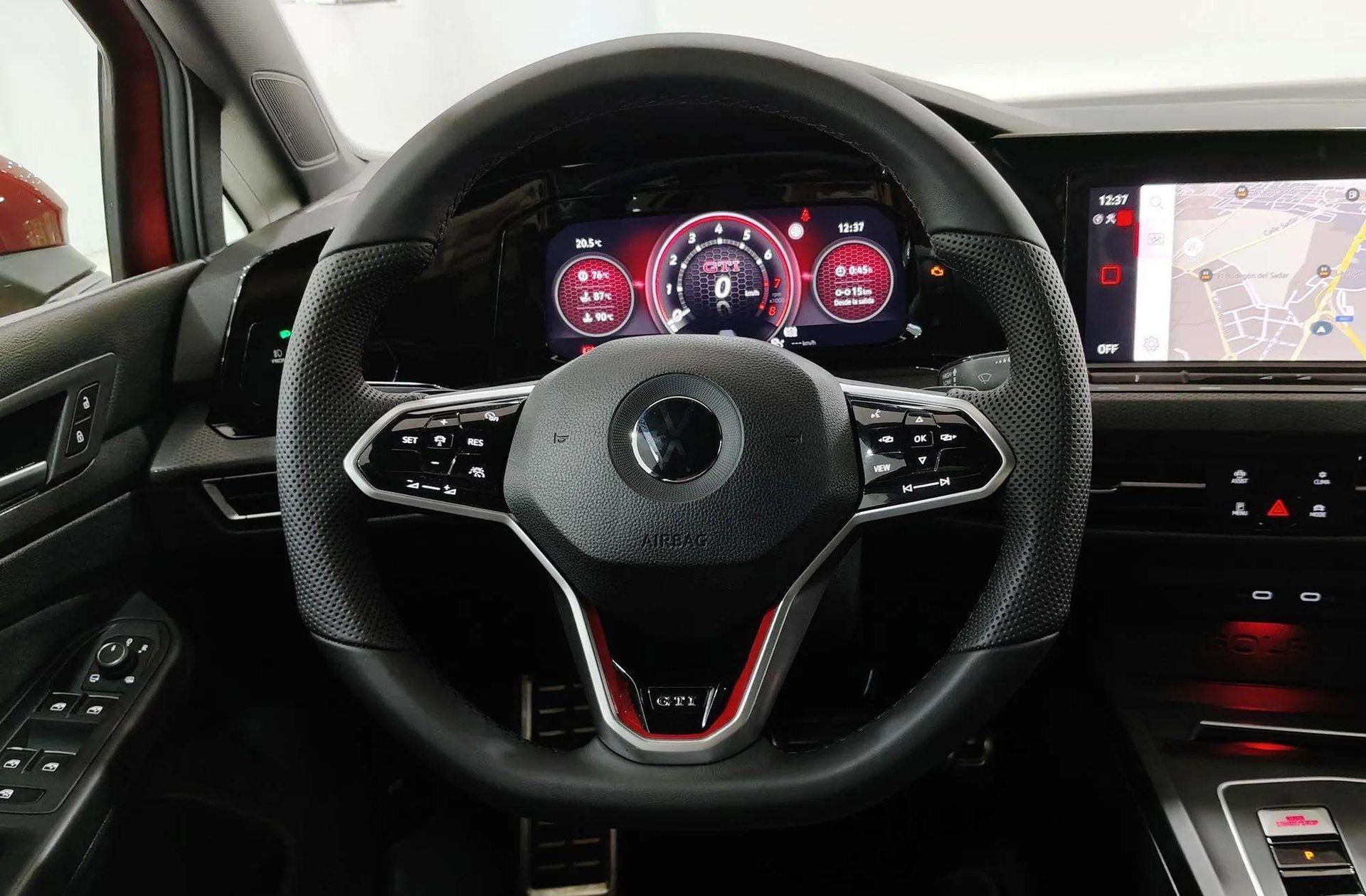 Volkswagen Golf GTI 2.0 TSI DSG - foto 27