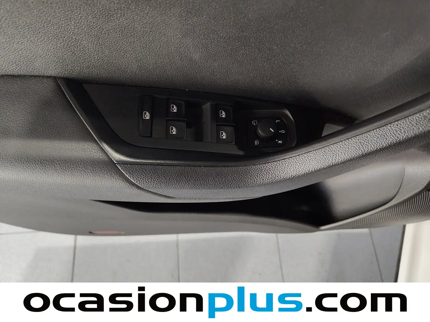 Foto Skoda Karoq Skoda Karoq 1.6 TDI Ambition  (115 CV)