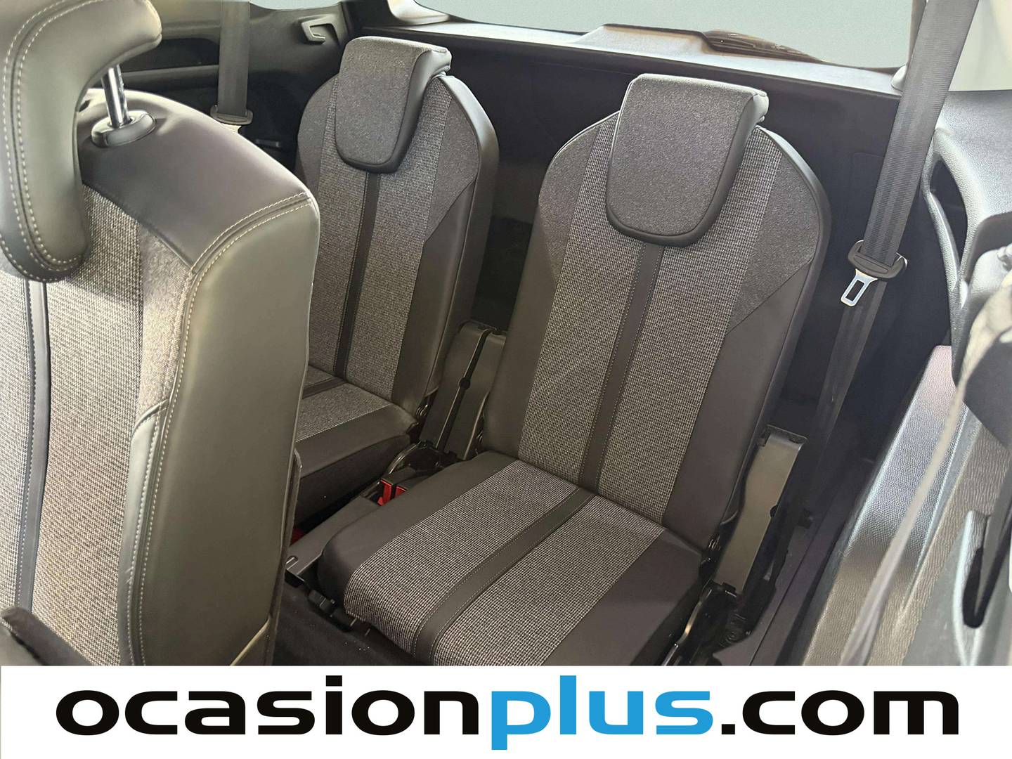 Extras y acabados del Peugeot 5008 Peugeot 5008 PureTech 130 S&S Allure (130 CV) 7 plazas