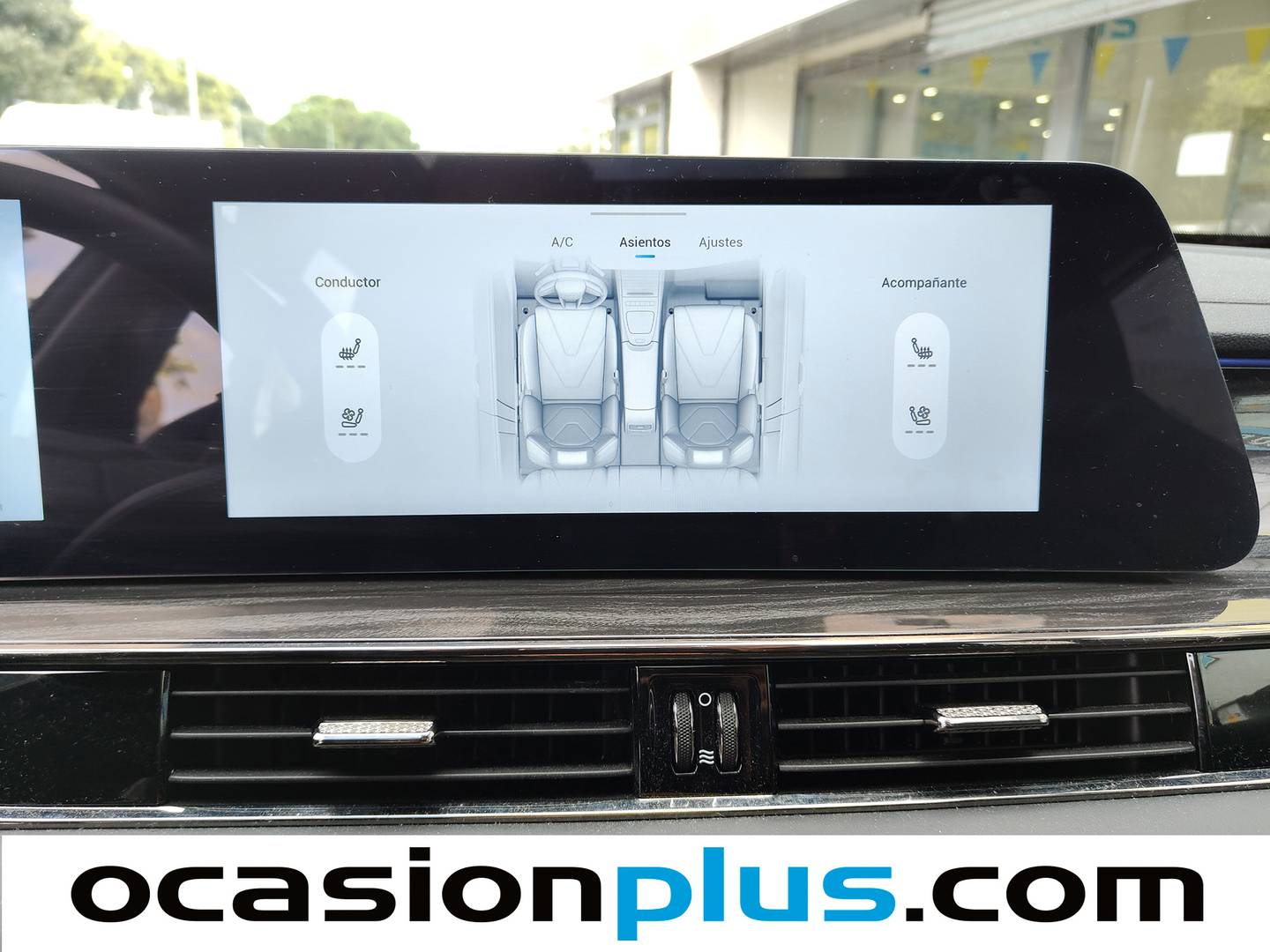 Equipamiento del OMODA 5 EV Omoda 5 EV 61kWh Premium (211 CV)