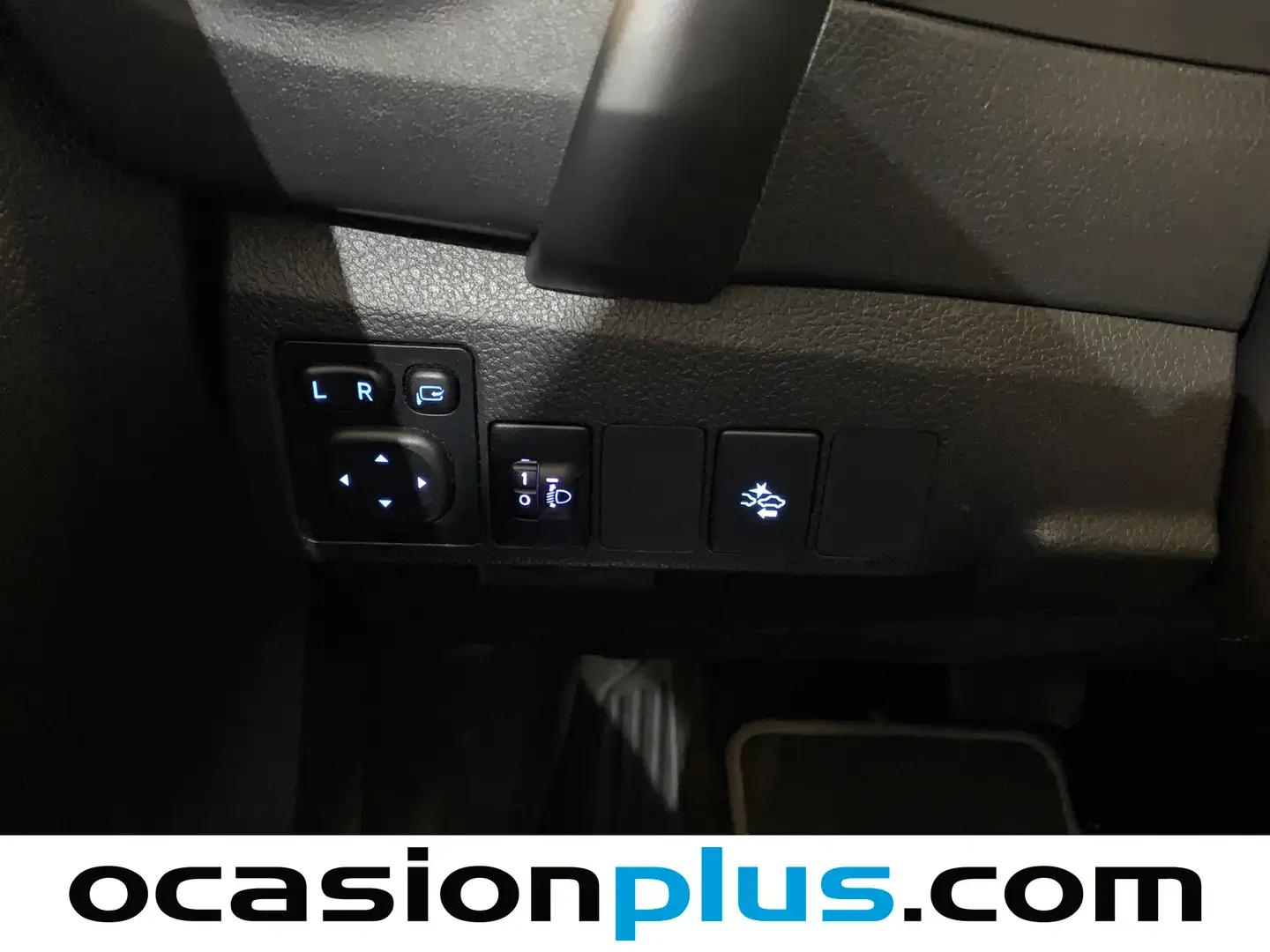 Foto Toyota Auris Toyota Auris 140H Hybrid Touring Sports Feel! Edition (136 CV)