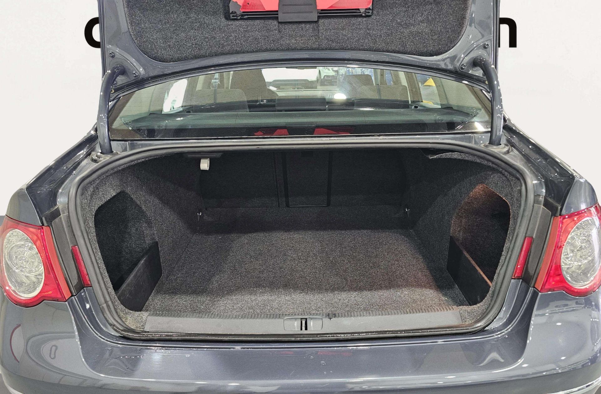 Volkswagen Passat Advance Plus 2.0 TDI DPF - foto 12
