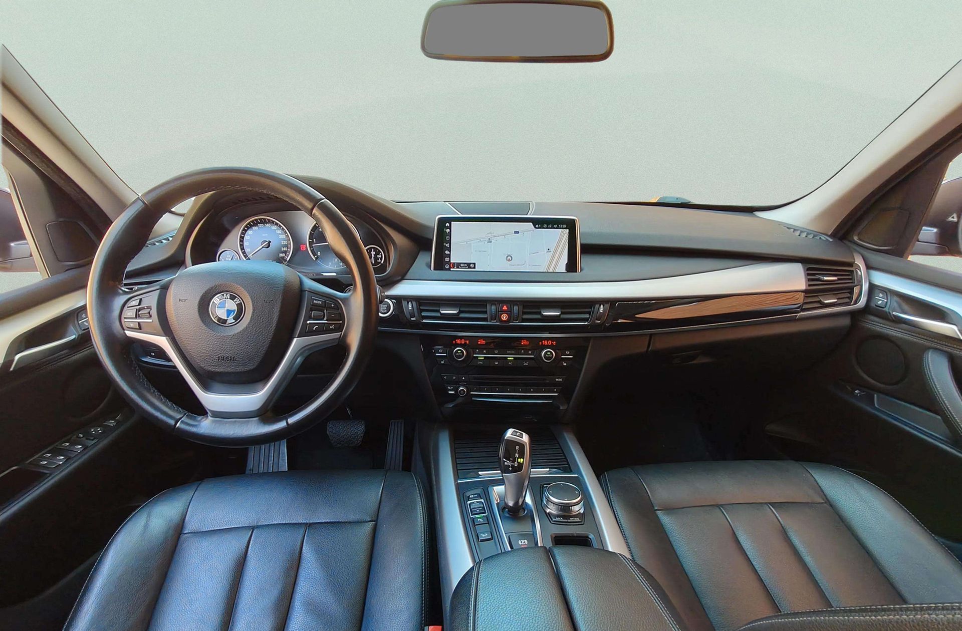 BMW X5 xDrive30d - foto 6