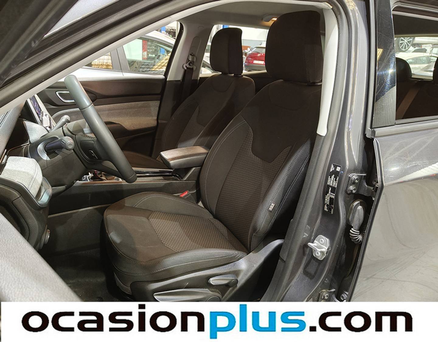 Foto Jeep Compass Jeep Compass 1.5 MHEV Night Eagle DCT (130 CV)