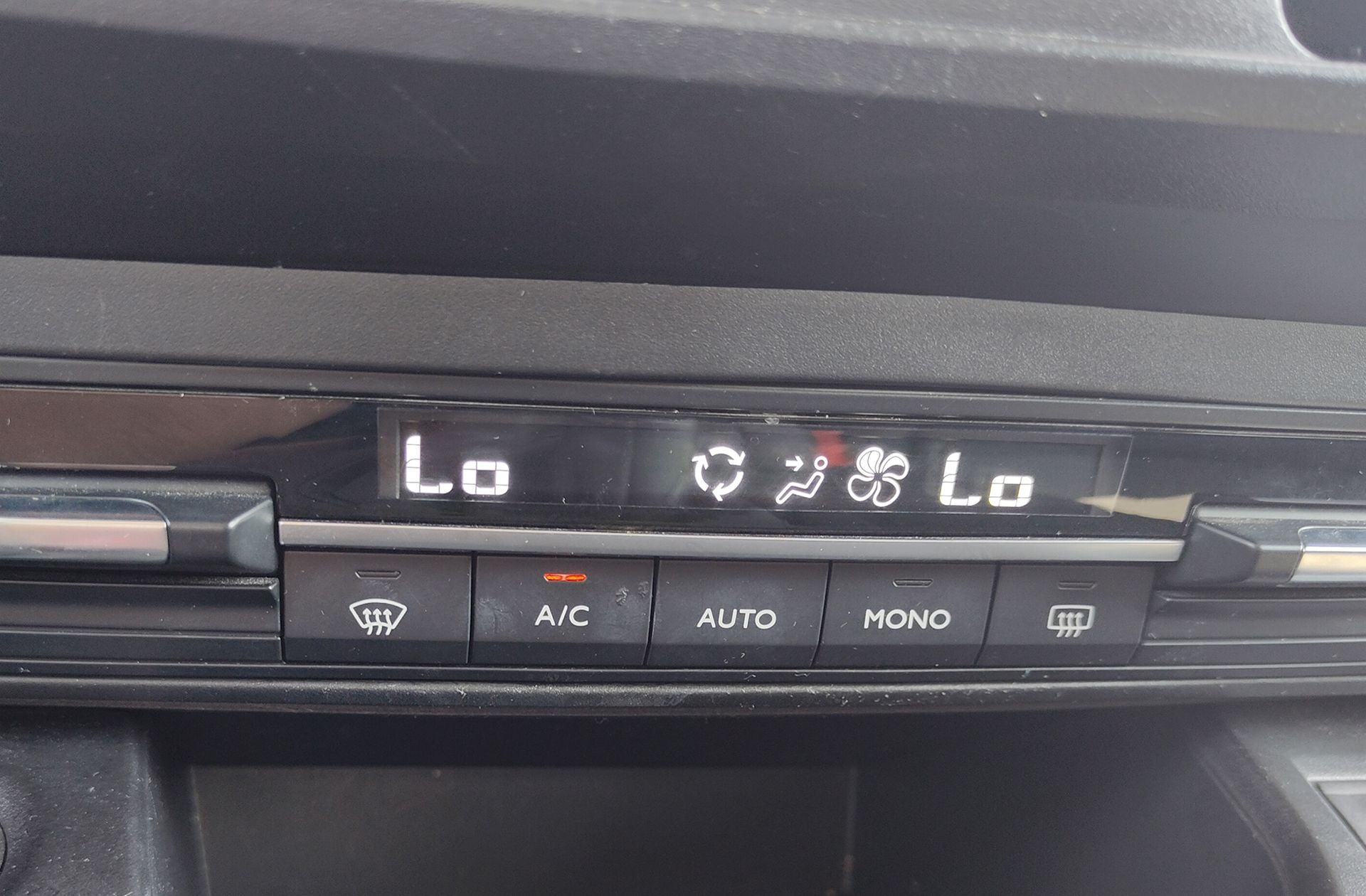 Peugeot Rifter PureTech 110 Allure Standard - foto 26