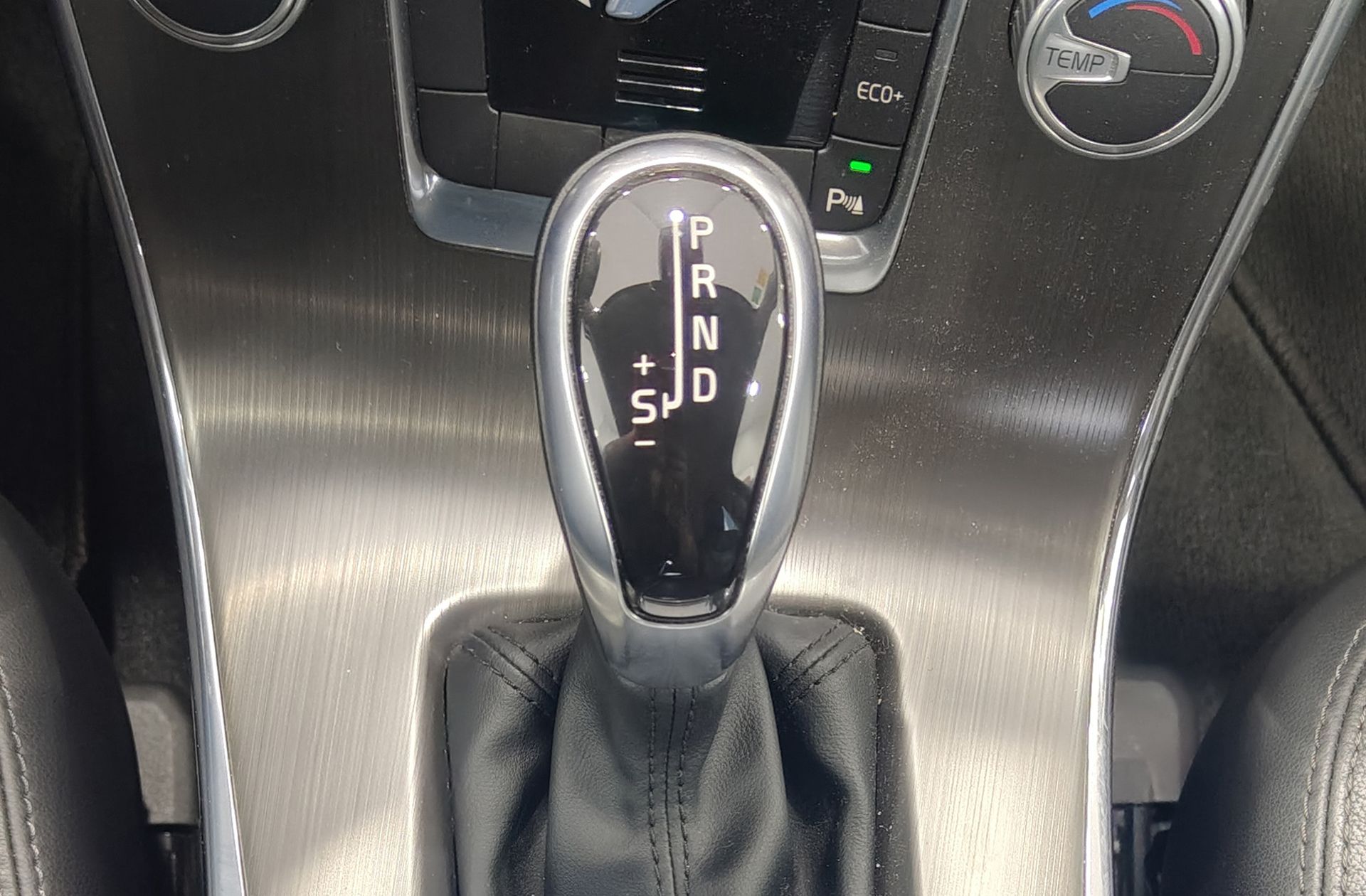 Volvo S60 D3 Summum - foto 5