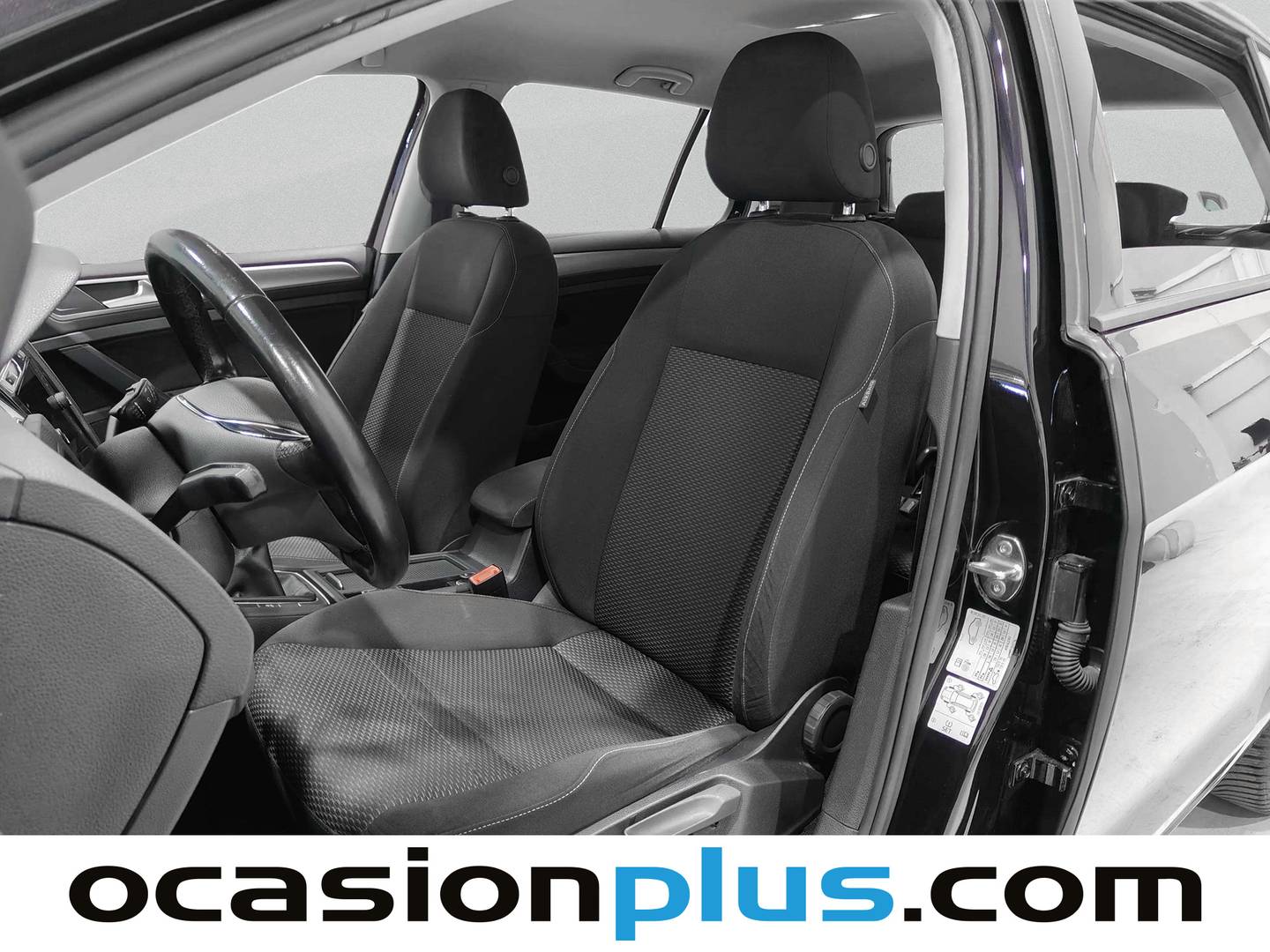 Foto asientos delanteros Volkswagen Golf Volkswagen Golf Business 1.0 TSI (110 CV)