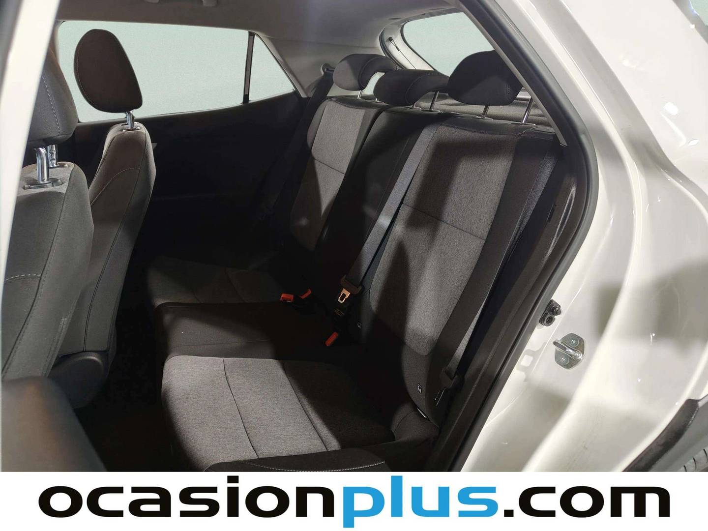 Foto asientos traseros KIA Stonic KIA Stonic 1.2 DPi Drive (79 CV)