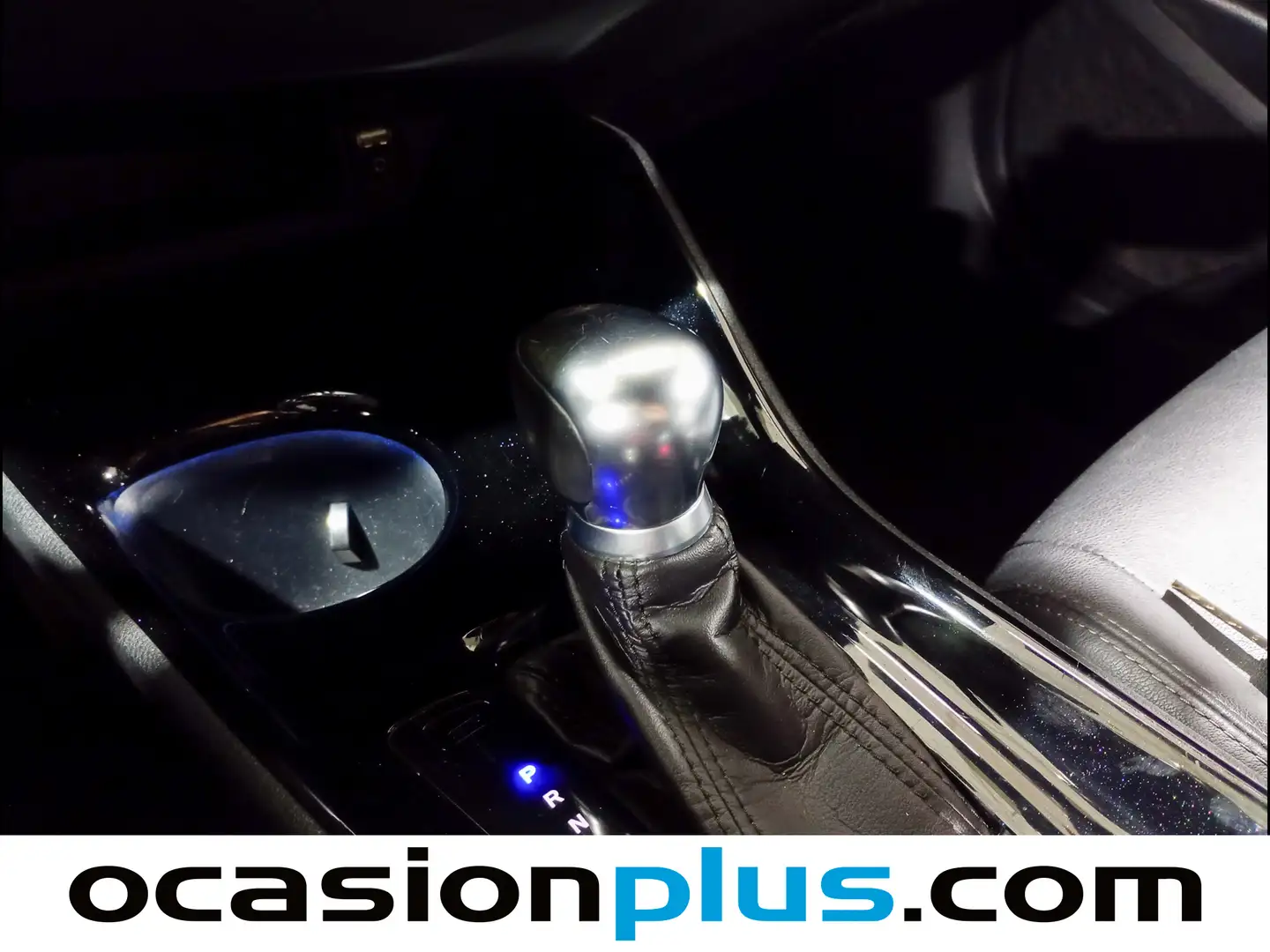 Foto Toyota C-HR Toyota C-HR 1.8 125H Dynamic Plus (122 CV)