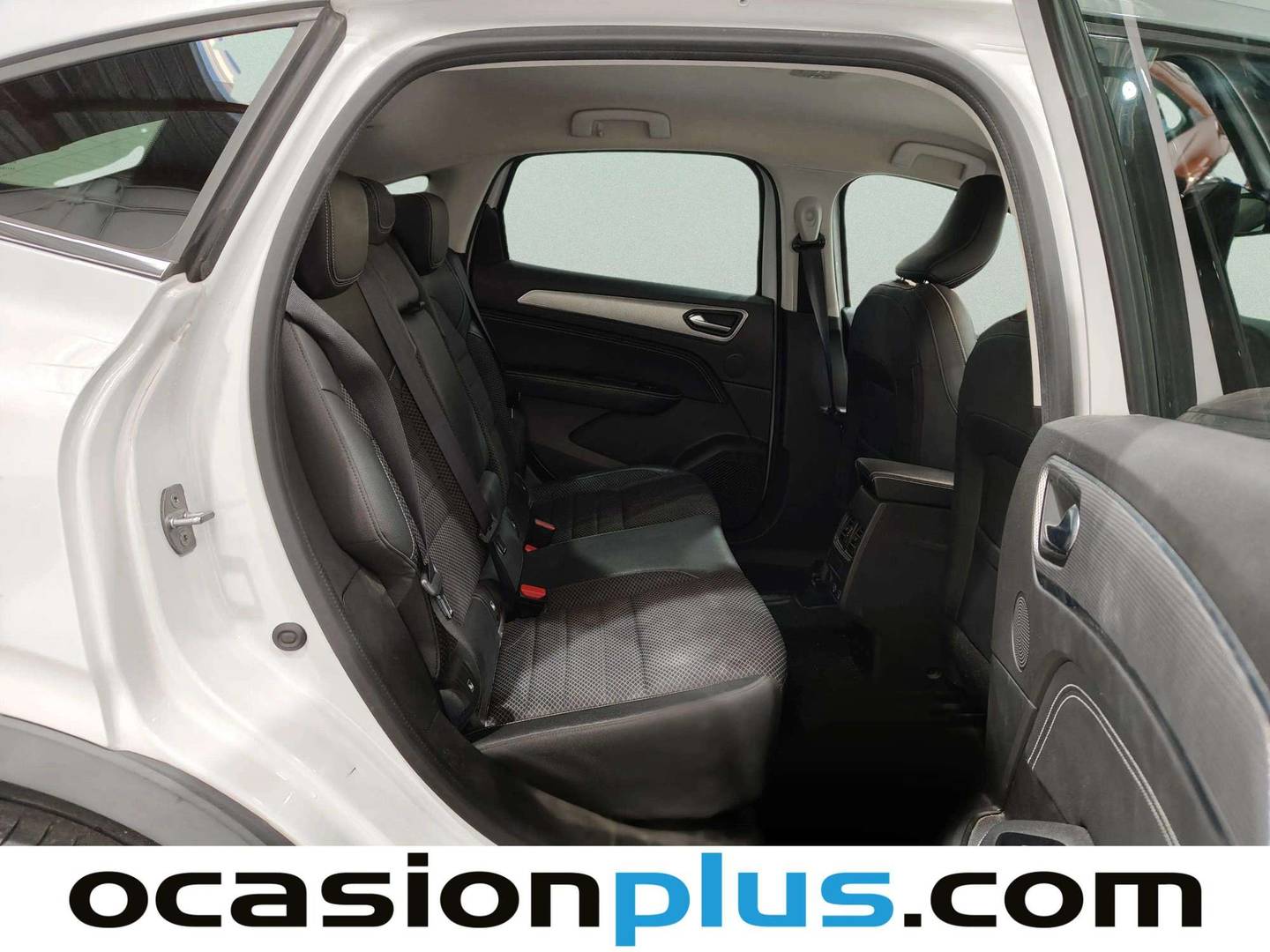 Foto Renault Arkana Renault Arkana Zen TCe (140 CV) EDC Microhíbrido