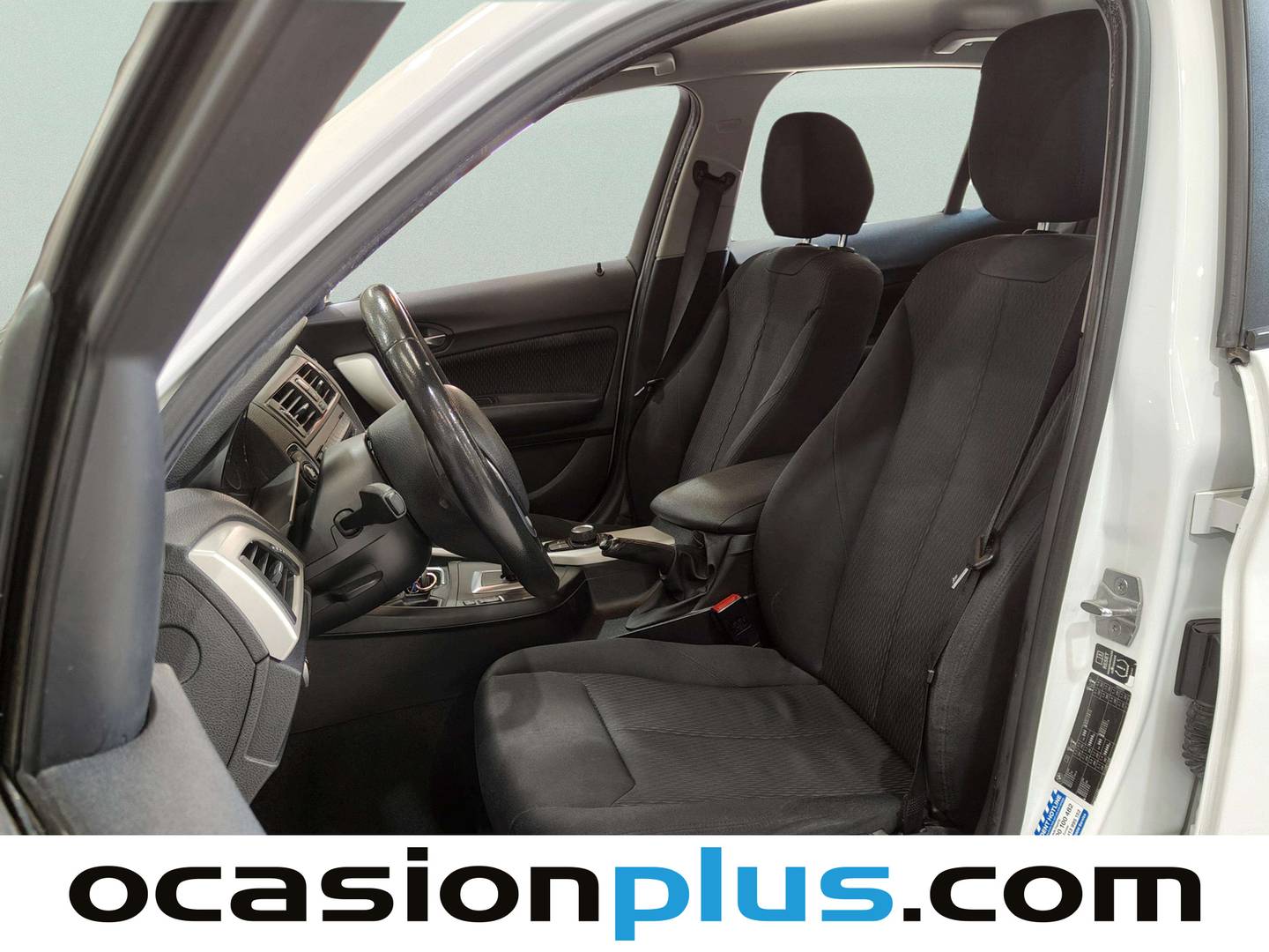 Foto asientos delanteros BMW Serie 1 BMW Serie 1 118d  (143 CV)