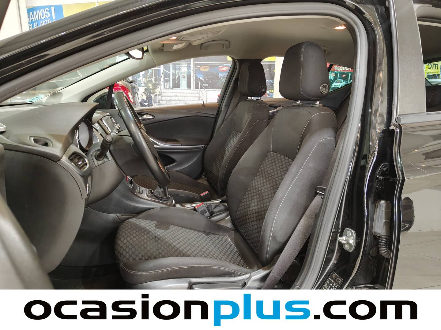 Foto asientos delanteros Opel Astra Opel Astra 1.6 CDTi S&S Selective (110 CV)