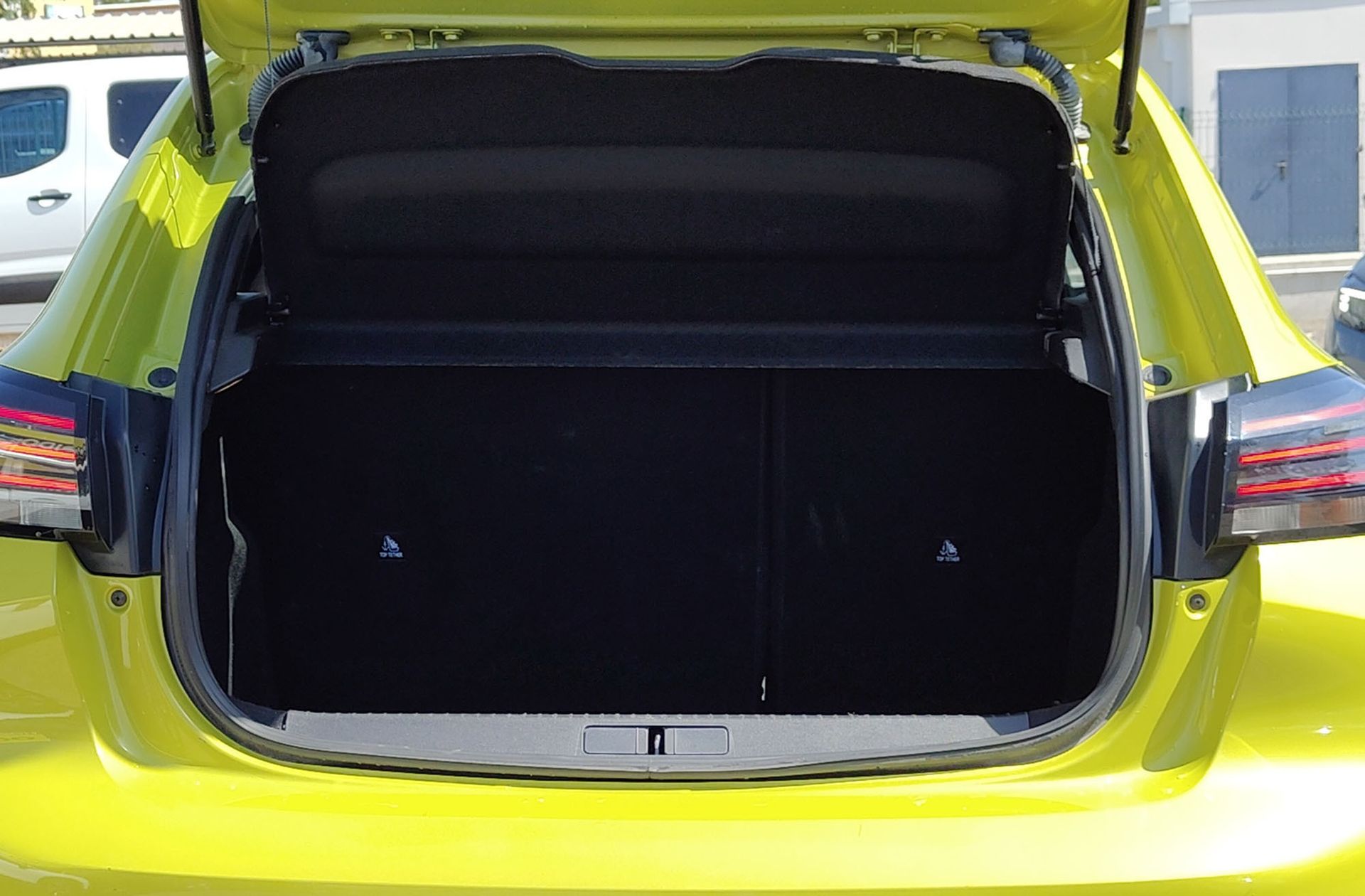 Peugeot 208 Style Hybrid 110 eDCS6 - foto 15