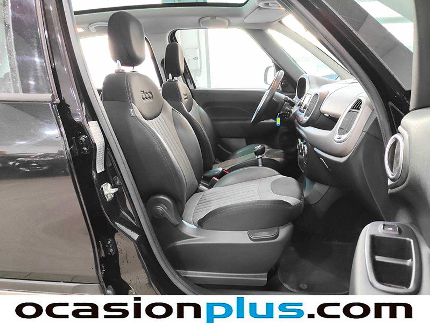 Foto Fiat 500L Fiat 500L 1.6 16v Multijet S&S Lounge (120 CV)