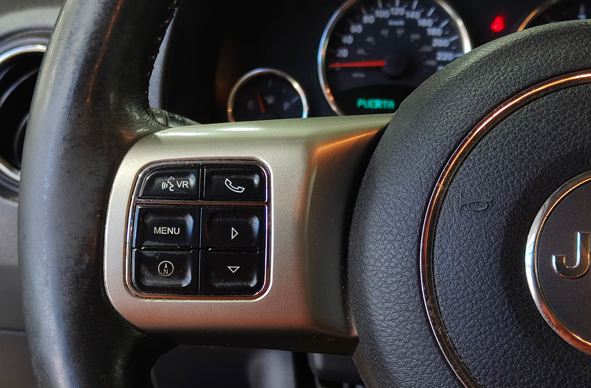Jeep Compass 2.2 CRD Limited 4x4 - foto 23