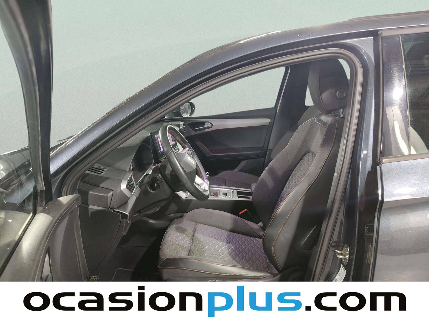 Foto asientos delanteros Seat León Seat León 1.5 TSI S&S FR (150 CV)