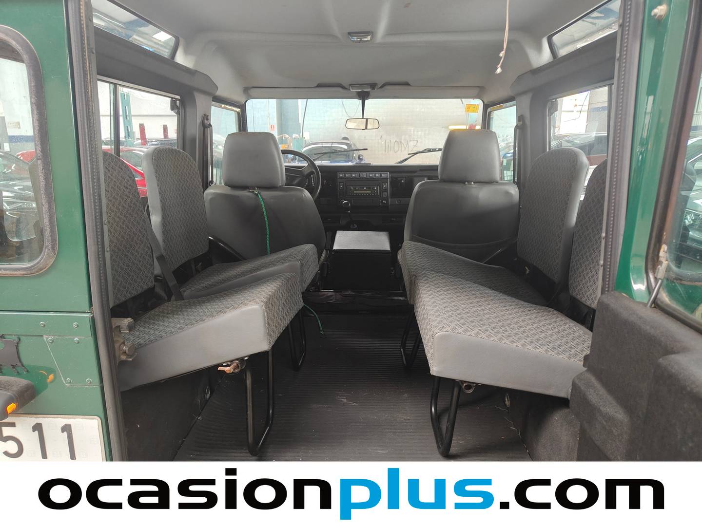 Foto Land Rover Defender Land Rover Defender 2.5 TD5 90 SW S (122 CV)