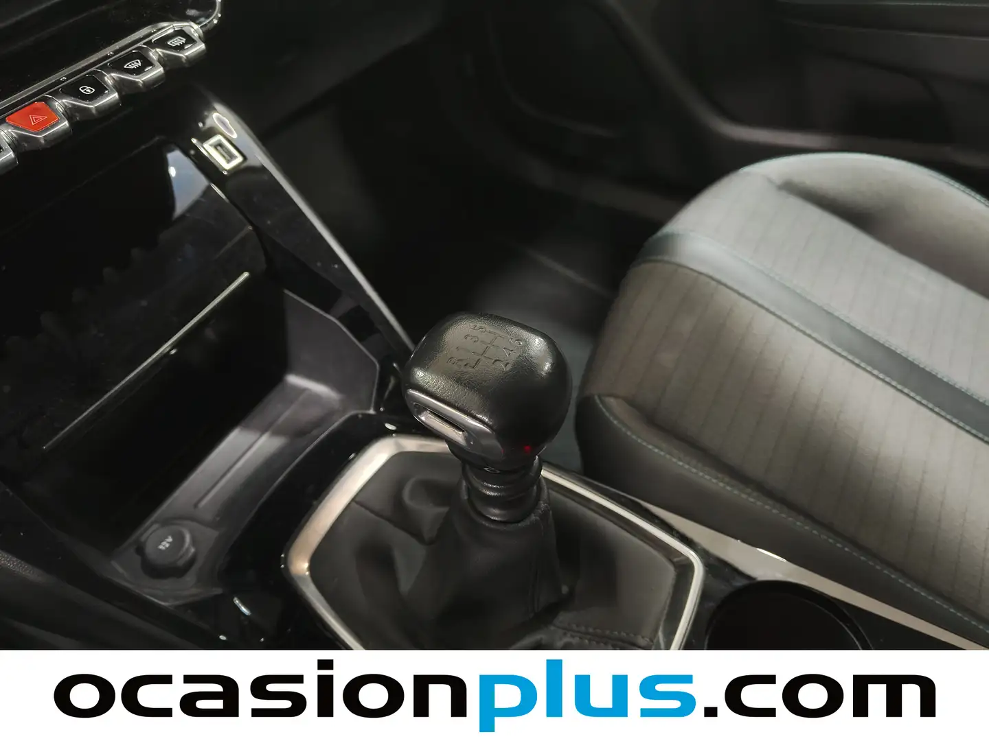 Foto Peugeot 2008 Peugeot 2008 BlueHDi 110 Allure (110 CV)