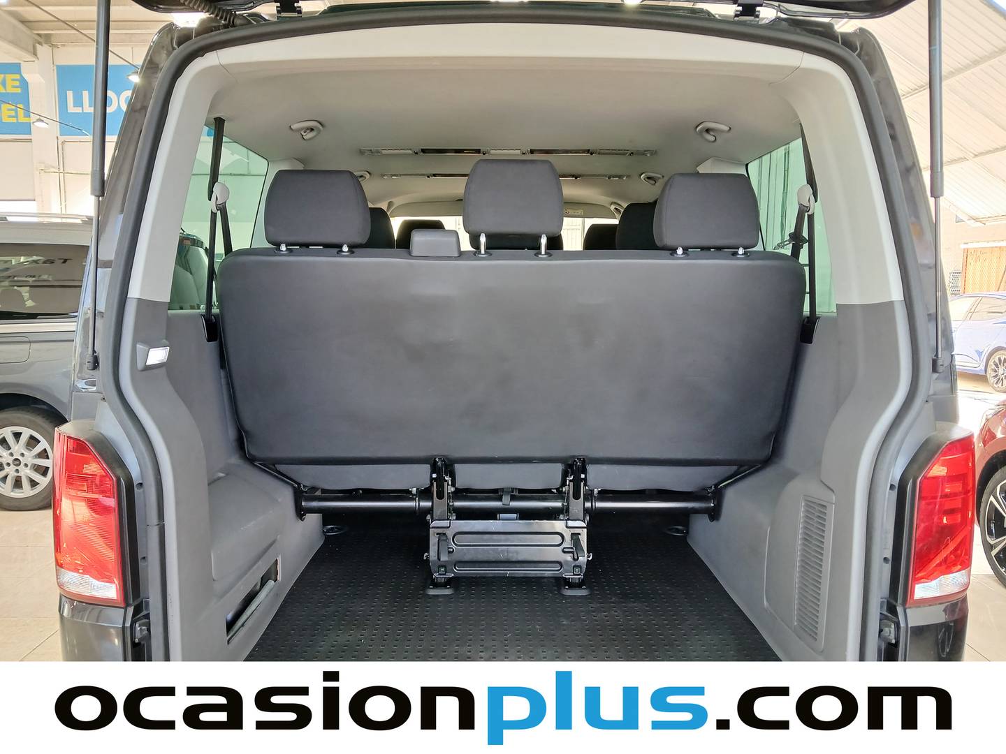 Fotos maletero Volkswagen Caravelle Volkswagen Caravelle Origin Batalla Corta 2.0 TDI BMT (150 CV) DSG 9 Plazas