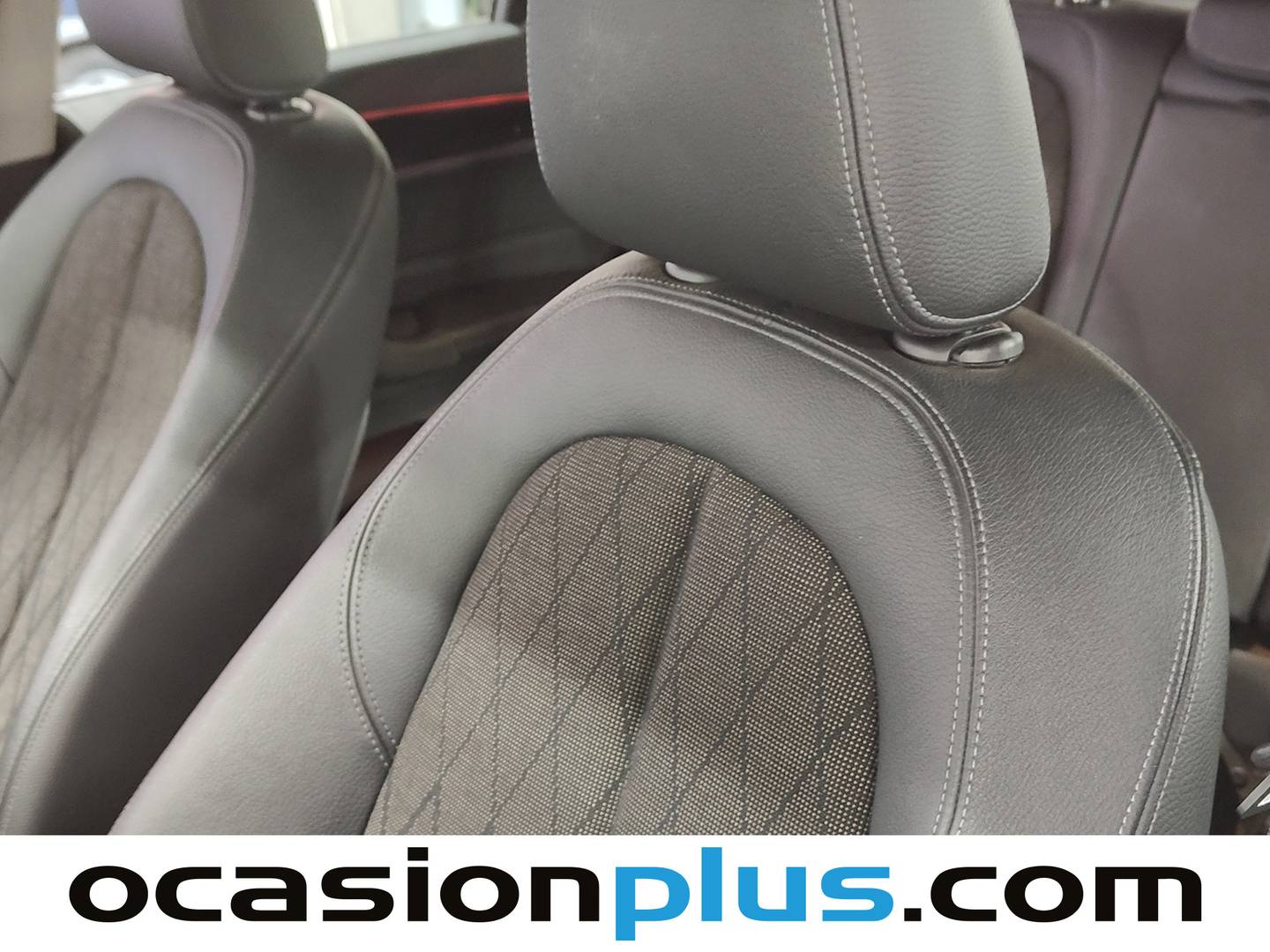 Extras y acabados del BMW X1 BMW X1 sDrive18d (150 CV)