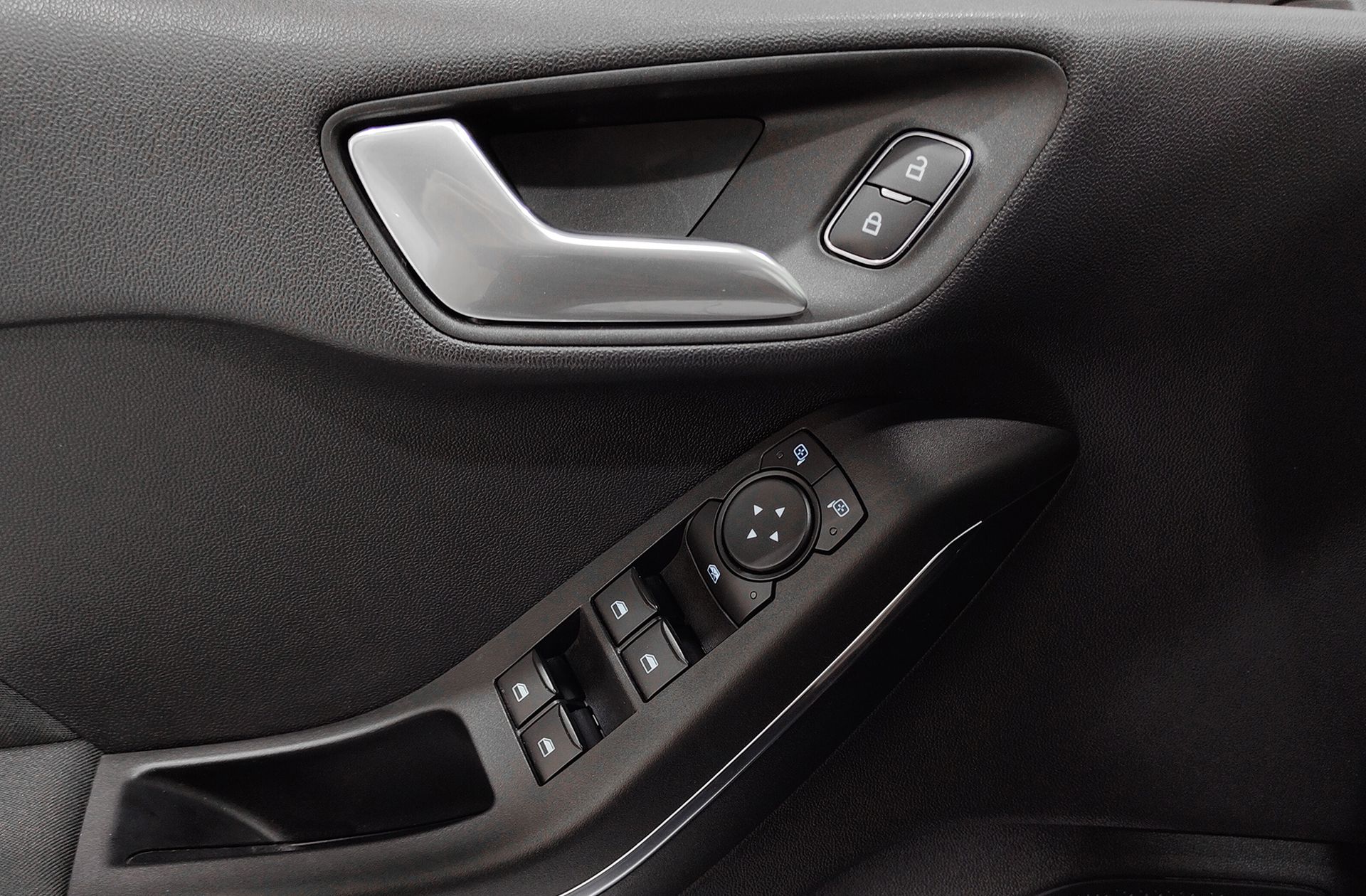 Ford Fiesta 1.0 EcoBoost MHEV ST-Line - foto 35