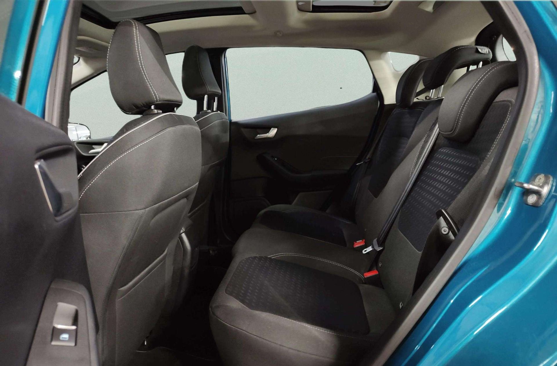 Ford Fiesta 1.0 EcoBoost Titanium - foto 13