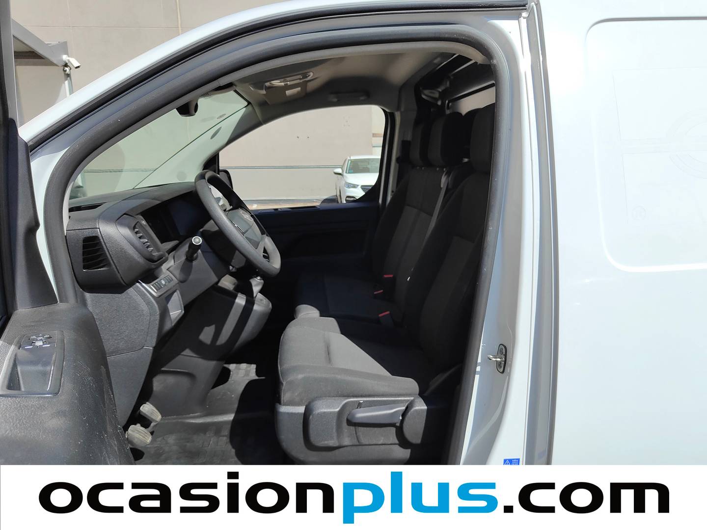 Foto asientos delanteros Opel Vivaro Opel Vivaro Furgon BlueHDi 120 (120 CV)
