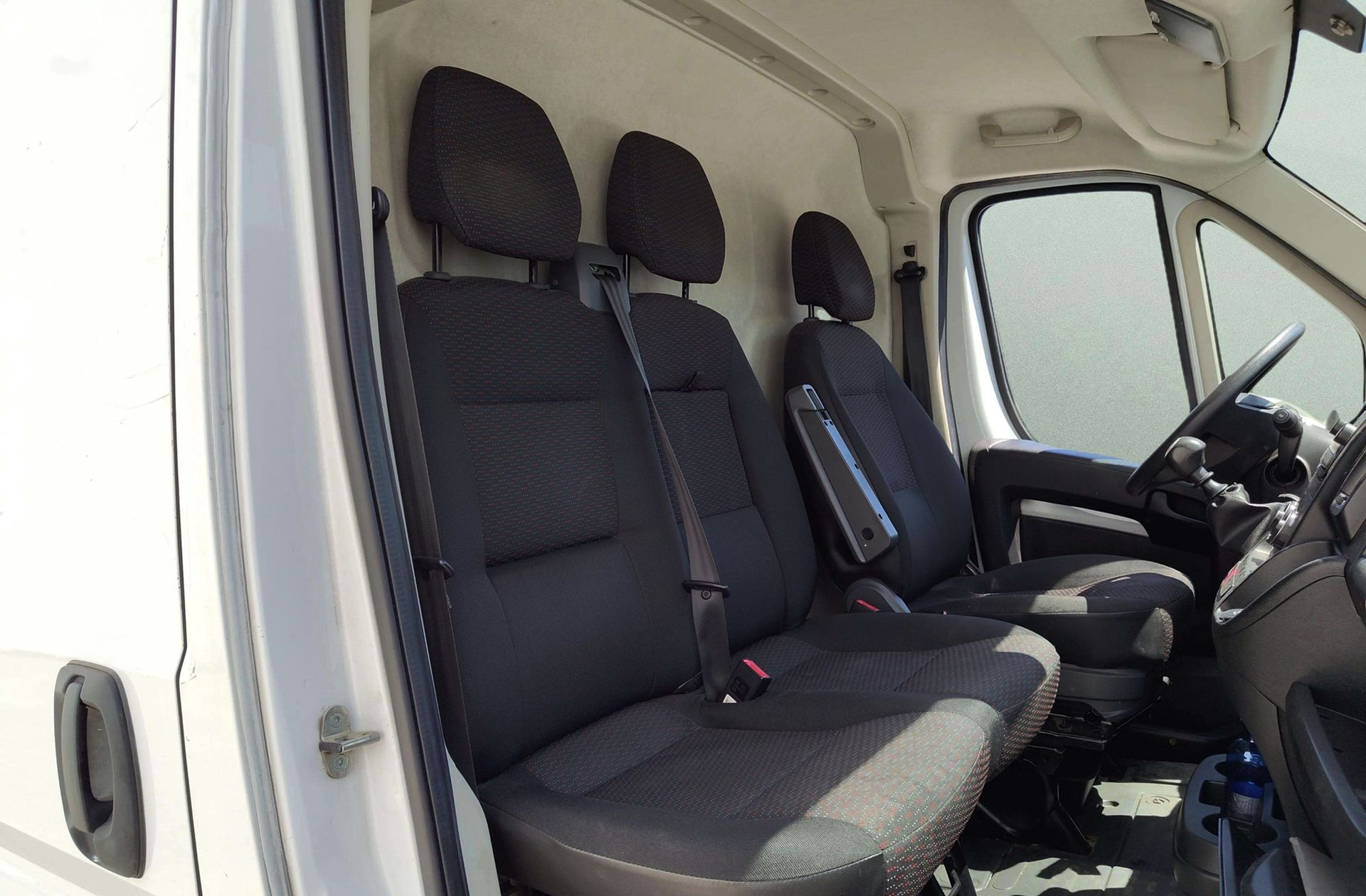 Opel Movano Furgon 2.2 BlueHDi Base L3H2 3.5T - foto 13