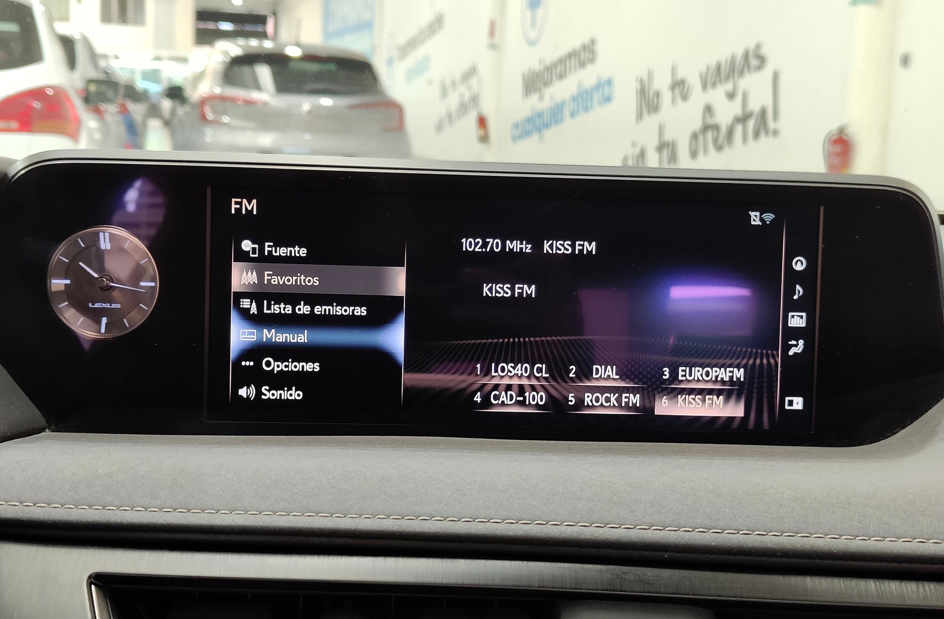Lexus UX 250h Luxury - foto 39