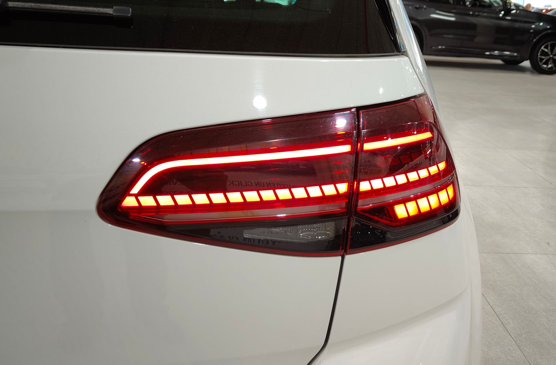 Volkswagen Golf GTI 2.0 TSI DSG - foto 18