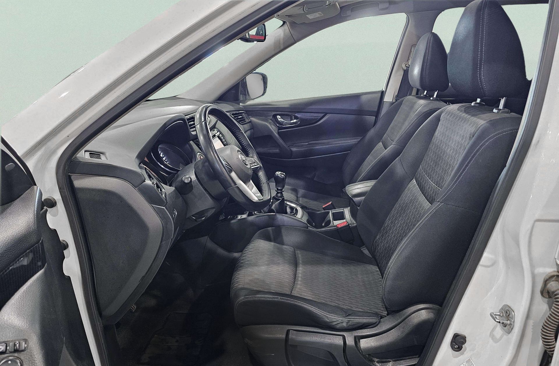 Nissan X-Trail 1.6 dCi N-Connecta - foto 12