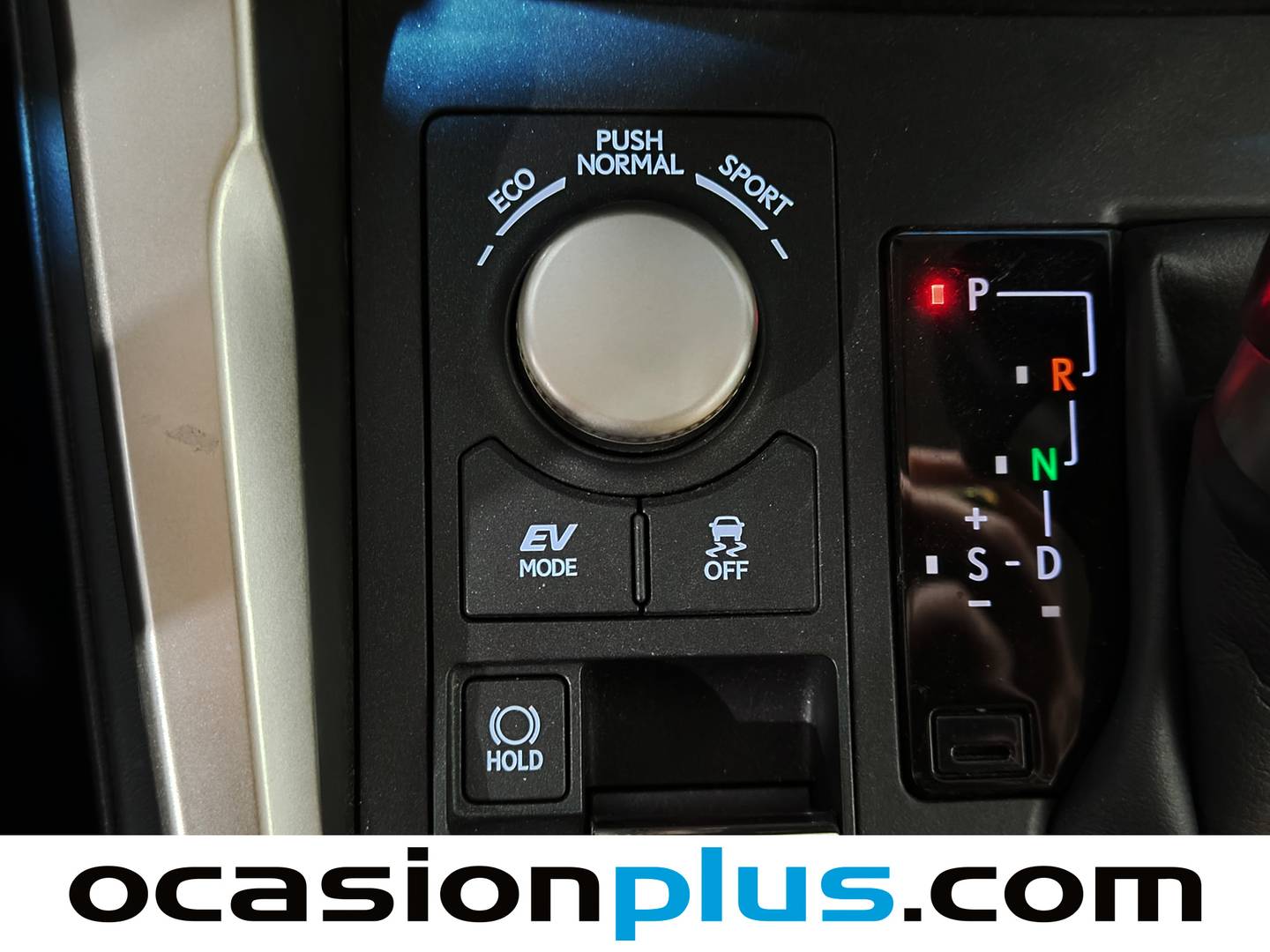 Lexus NX Lexus NX 300h Corporate 2WD + Navibox (197 CV) automático
