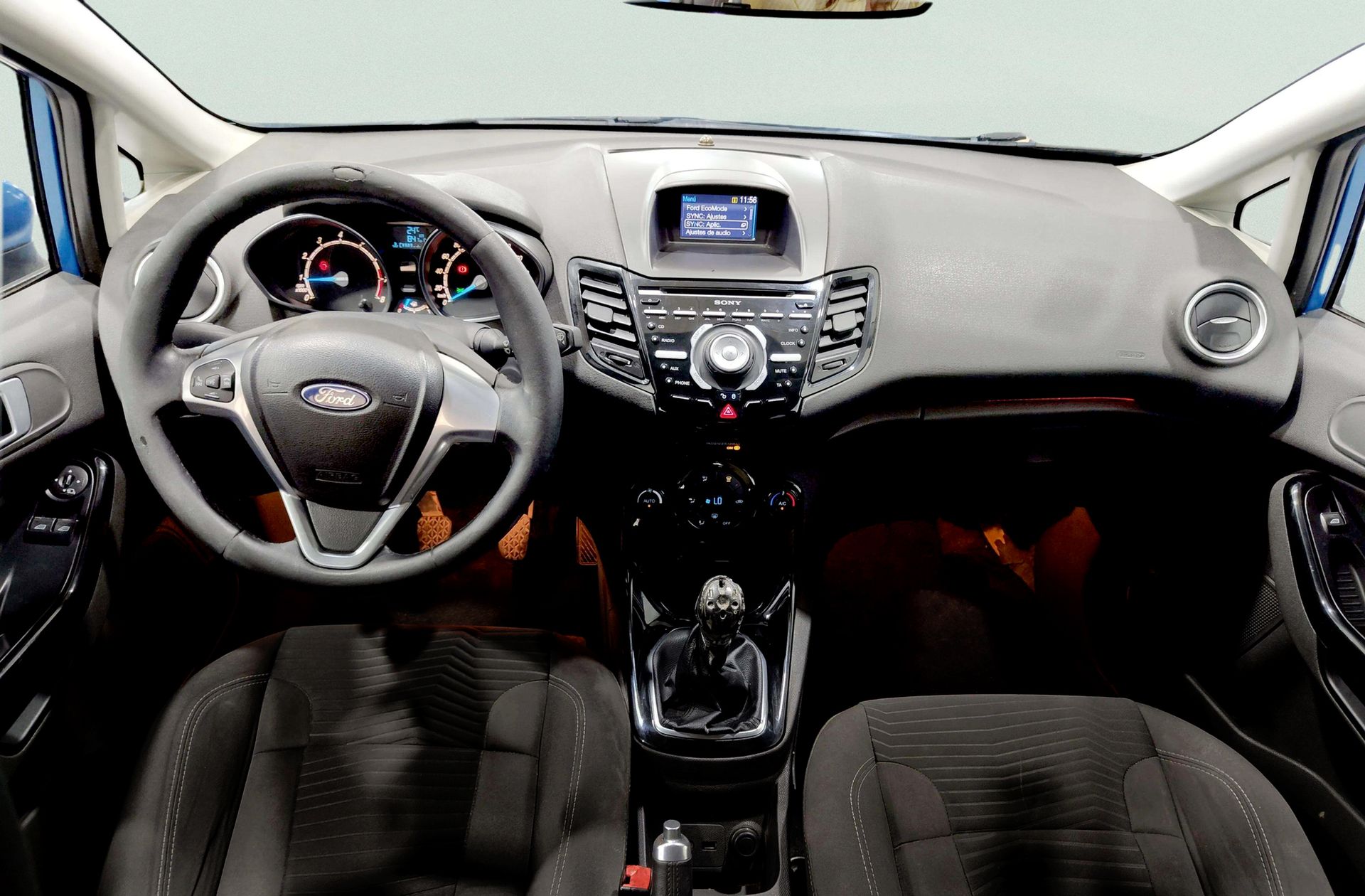Ford Fiesta 1.0 EcoBoost Titanium - foto 6