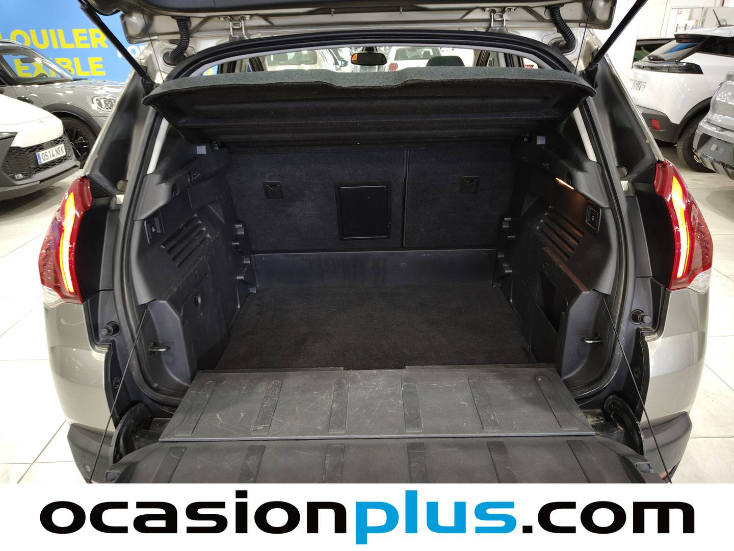 Foto Peugeot 3008 Peugeot 3008 1.6 BlueHDi FAP Allure (120 CV)