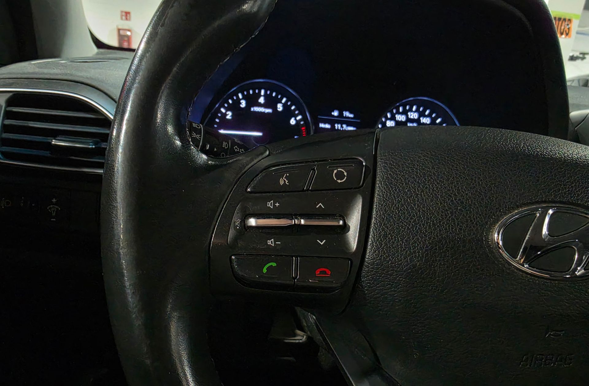 Hyundai i30 Fastback 1.0 T-GDi Klass - foto 27