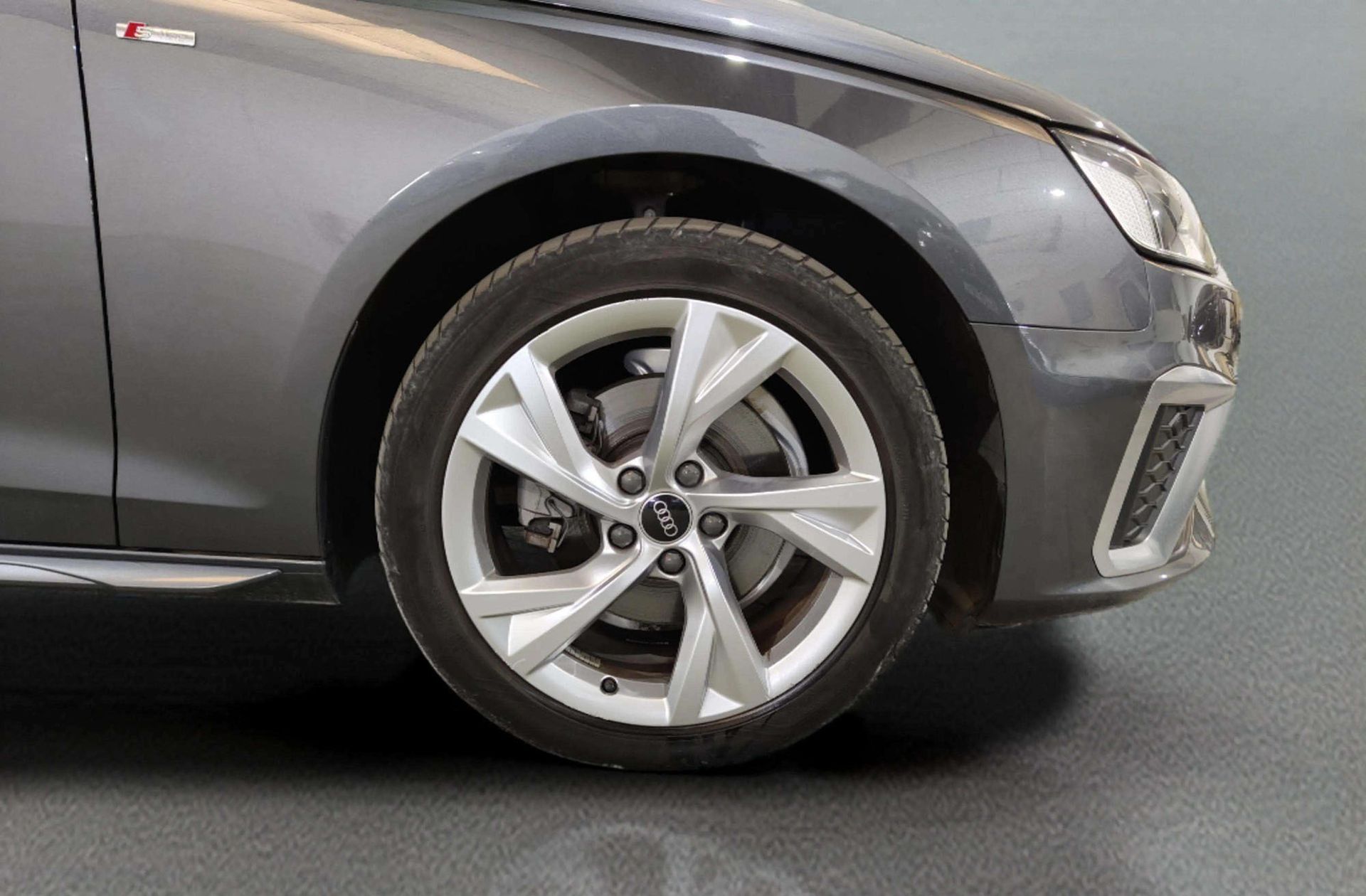 Audi A4 S line 35 TDI S tronic - foto 28