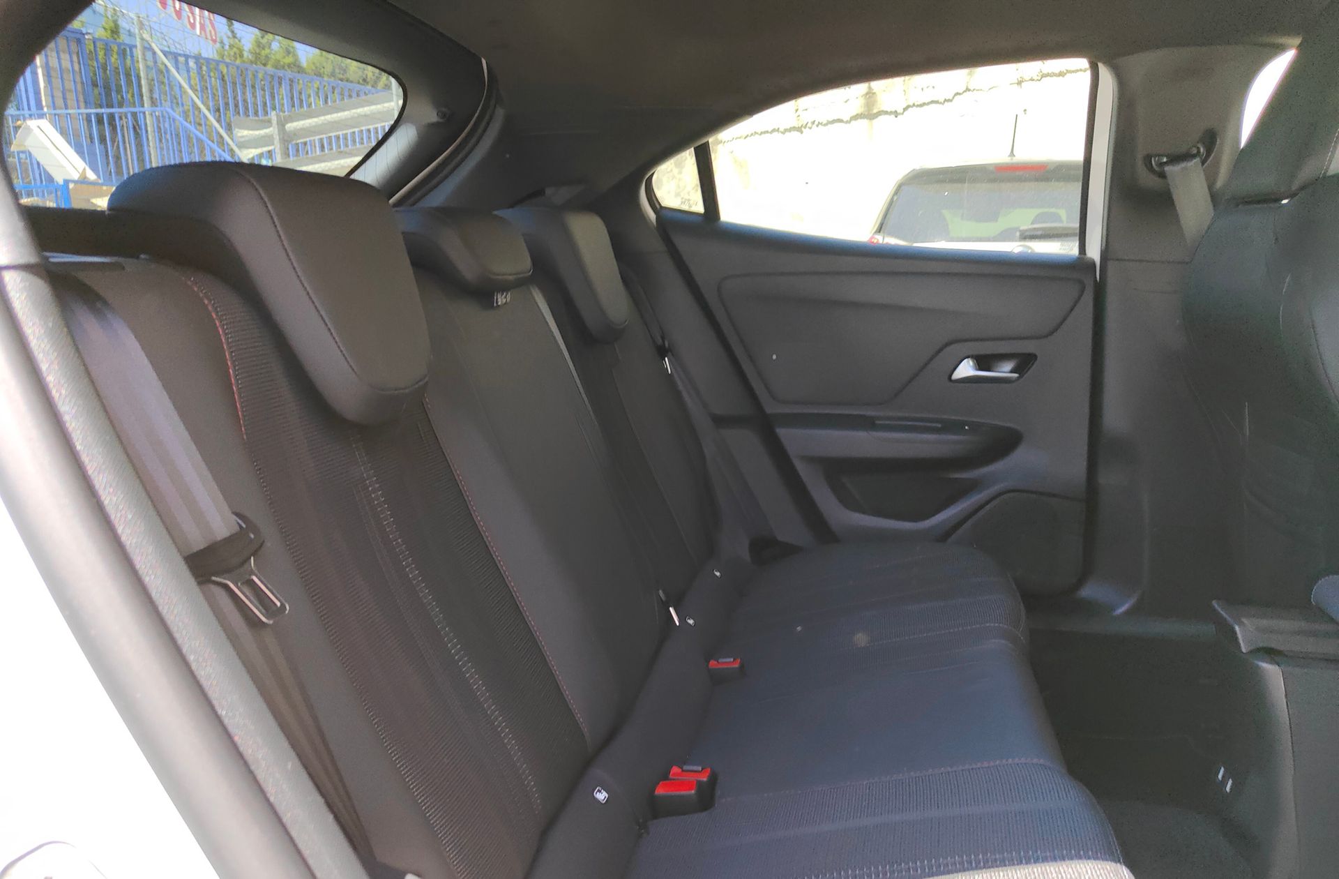 Opel Mokka BEV 50kWh GS-e - foto 19
