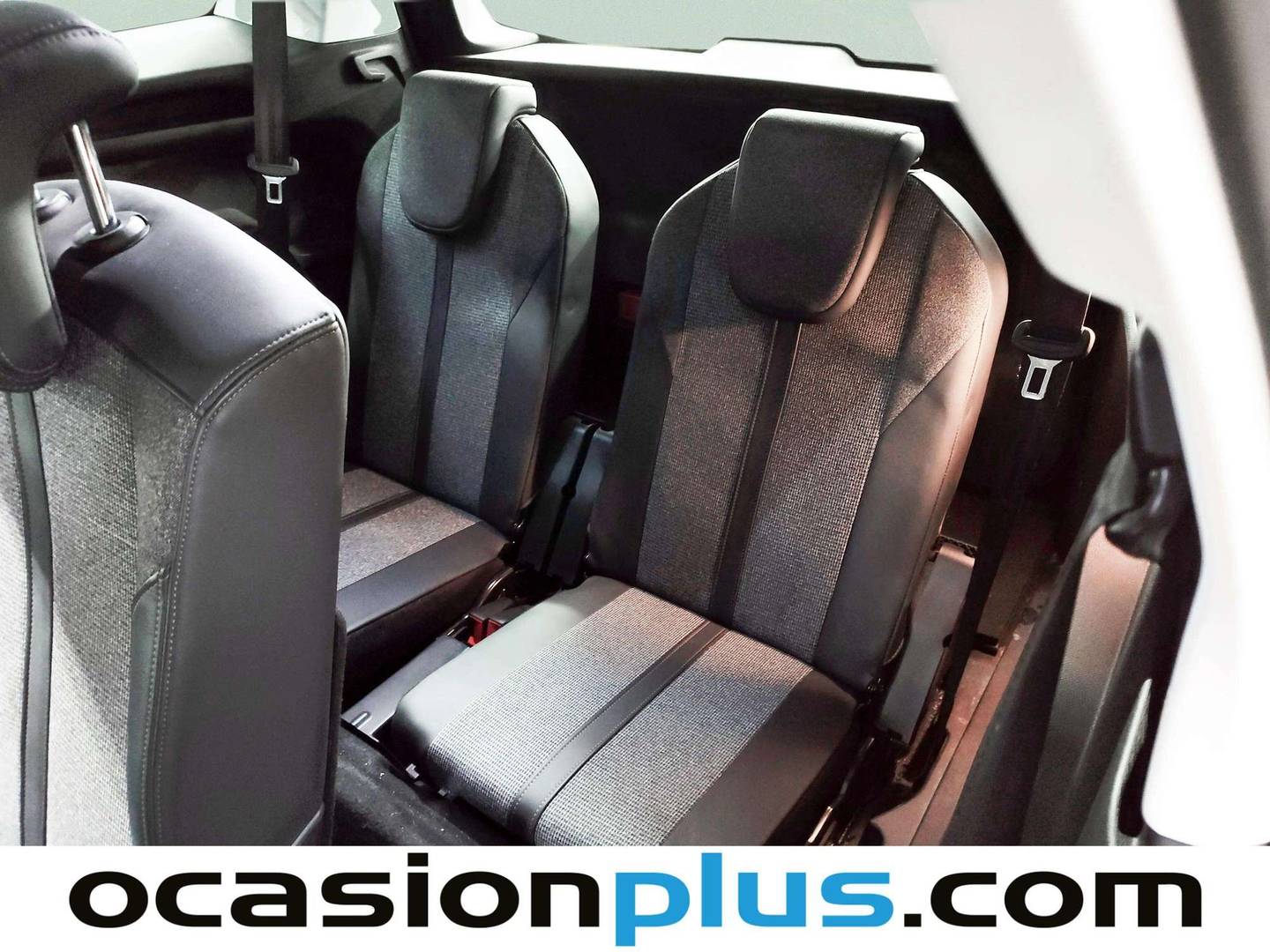 Extras y acabados del Peugeot 5008 Peugeot 5008 BlueHDi 130 S&S Allure 7 Plazas (130 CV) EAT8