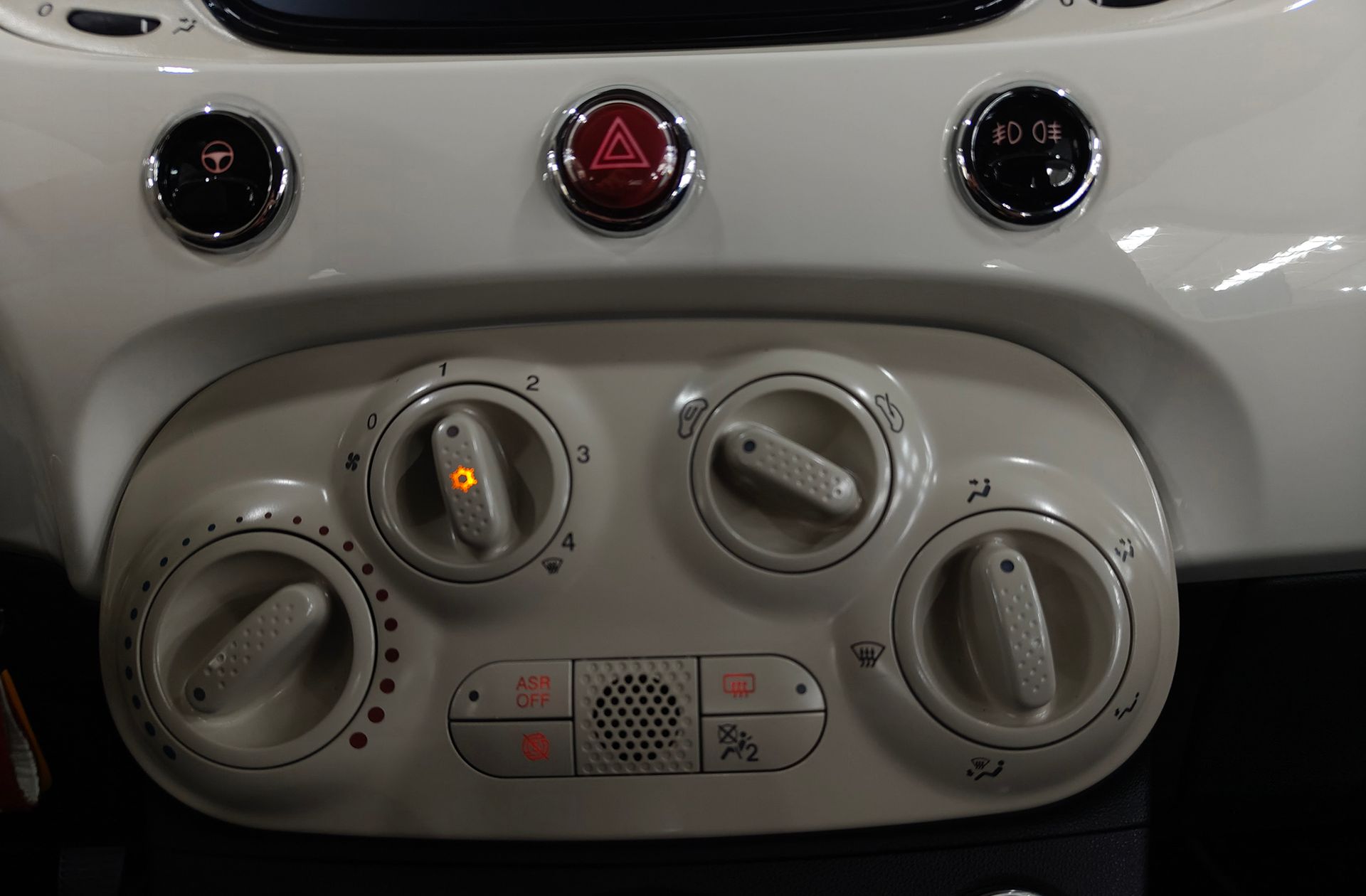 Fiat 500 1.0 Hybrid Monotrim - foto 25