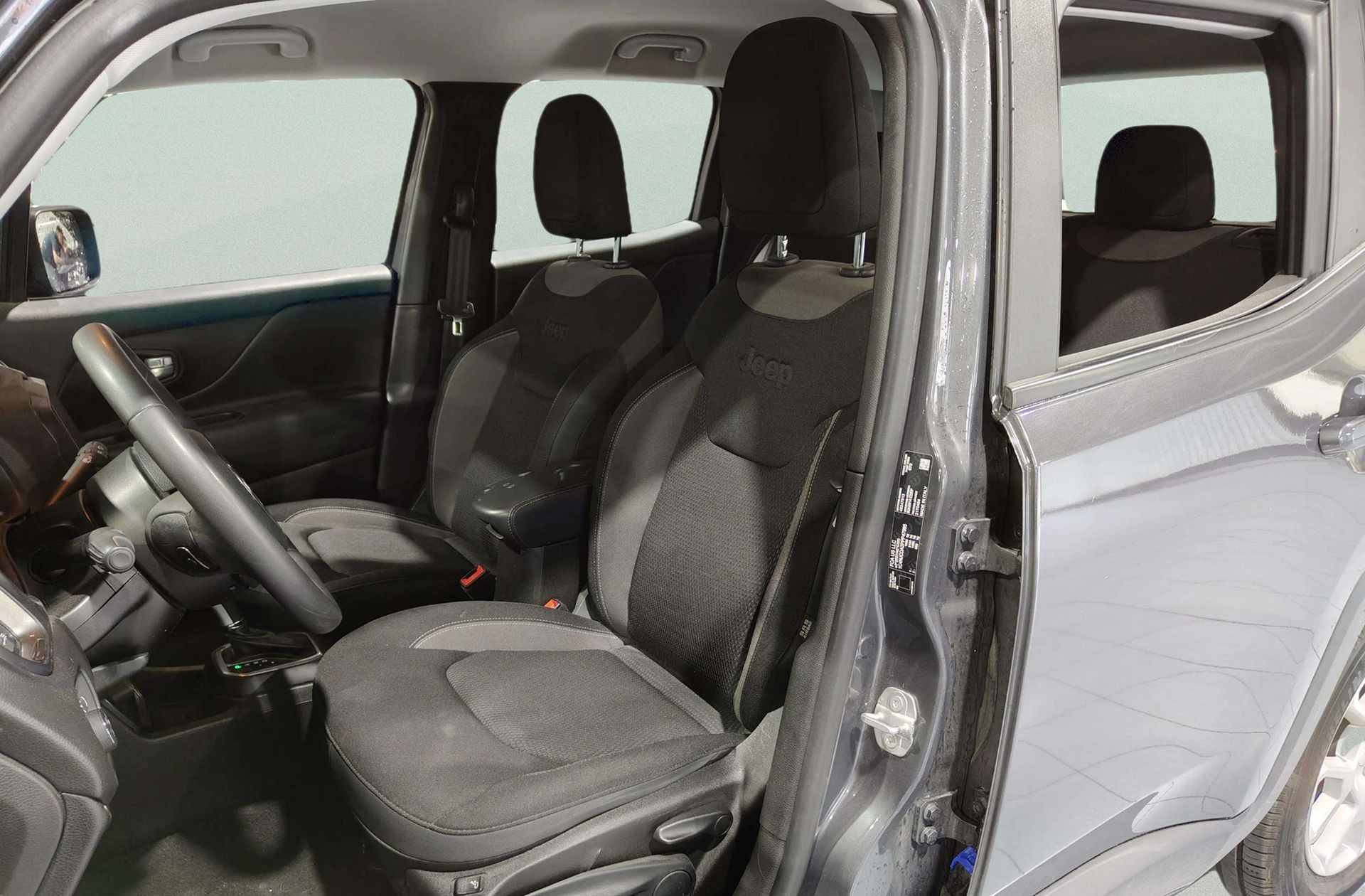 Jeep Renegade eHybrid 1.5 Limited ATX - foto 8