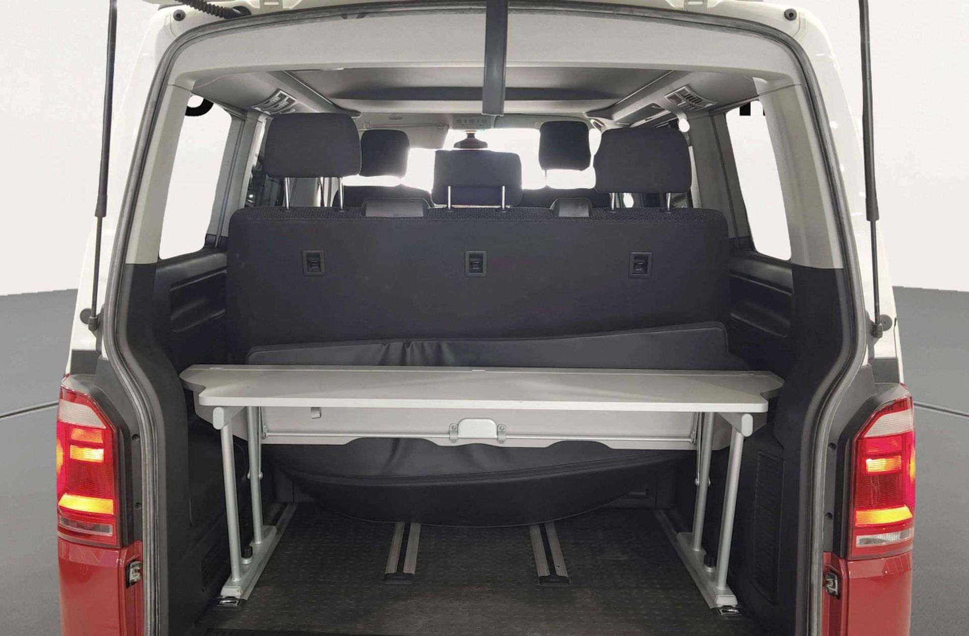 Volkswagen California Beach 2.0 TDI BMT DSG Semi-Camperizada 5 plazas - foto 11