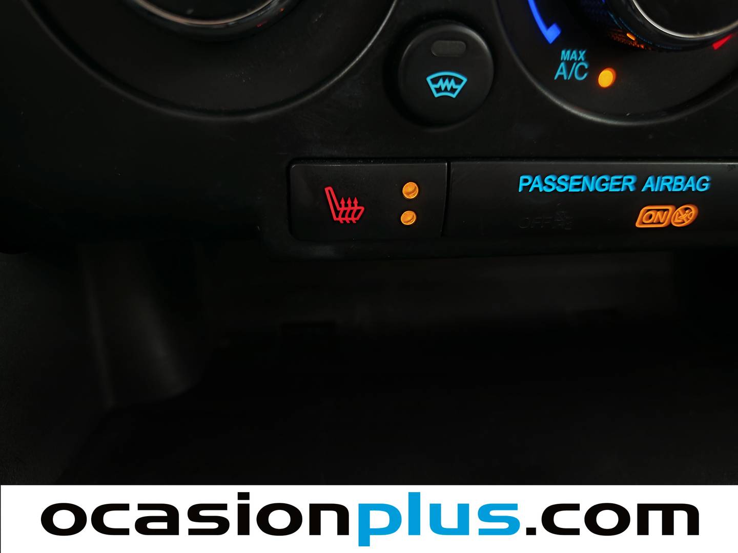 Extras y acabados del Ford Ka+ Ford Ka+ 1.2 Ti-VCT White Edition (85 CV)